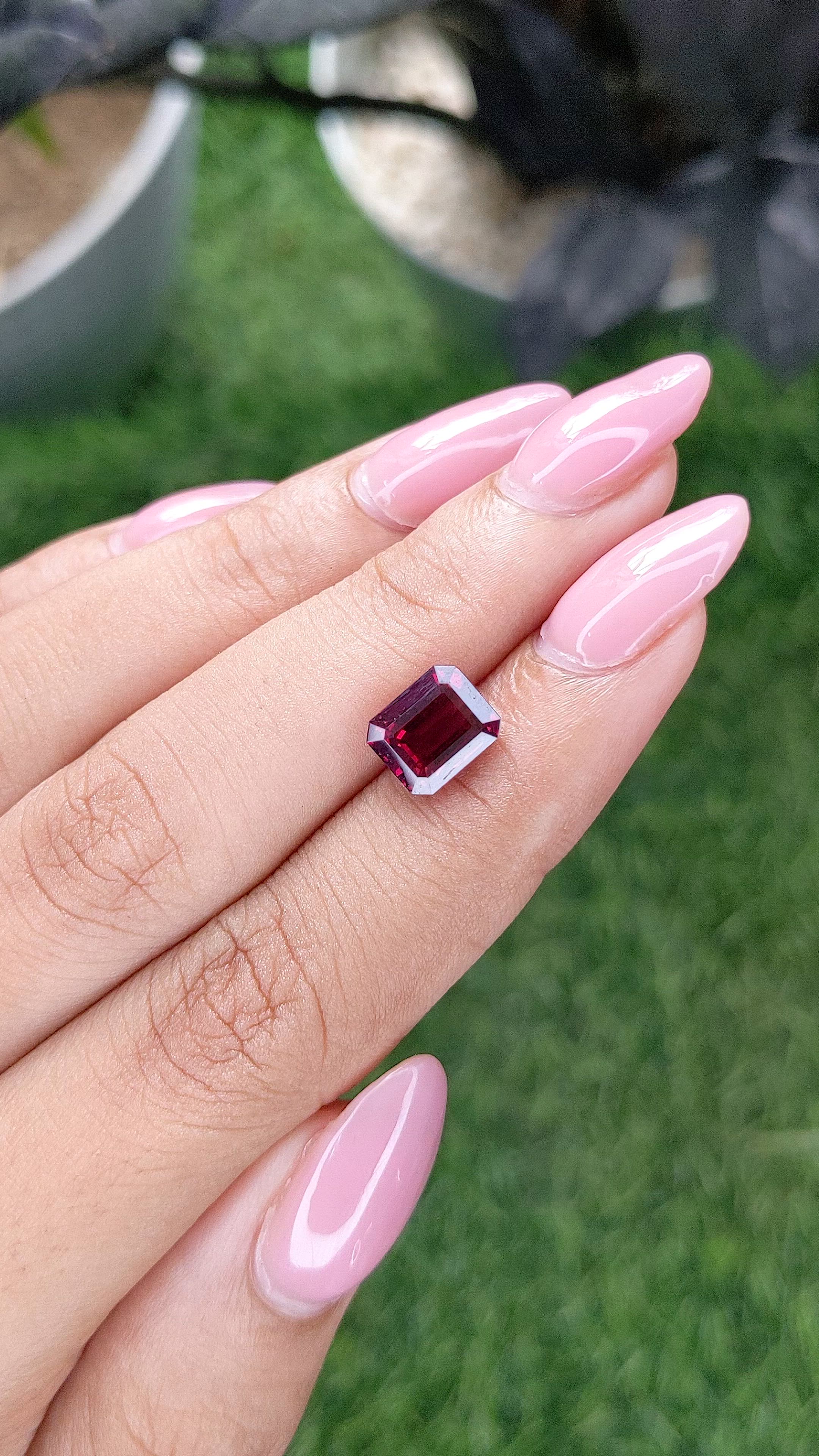 3.17 Ct. Pinkish Red Garnet from Ceylon (Sri Lanka) Size Video