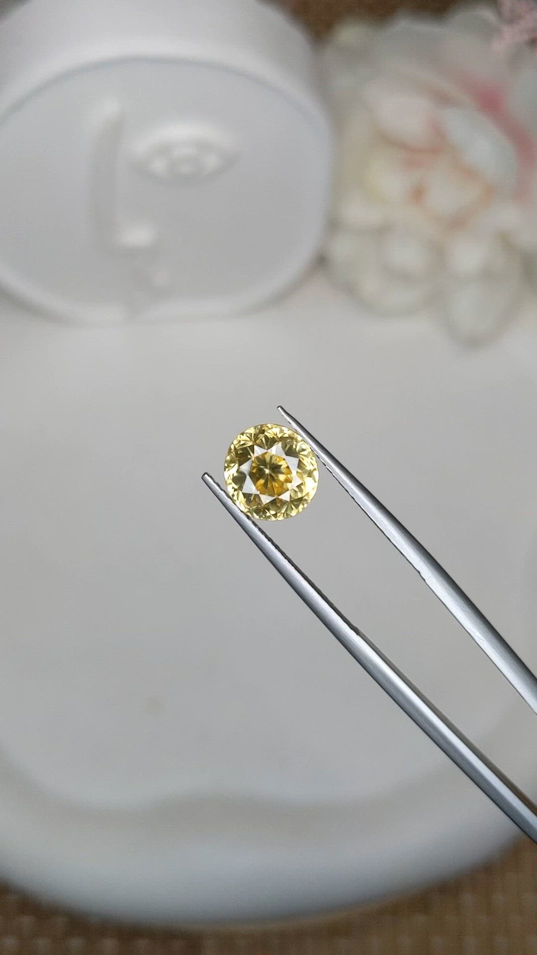 4.65 Ct. Brownish Yellow Zircon from Ceylon (Sri Lanka) Size Video
