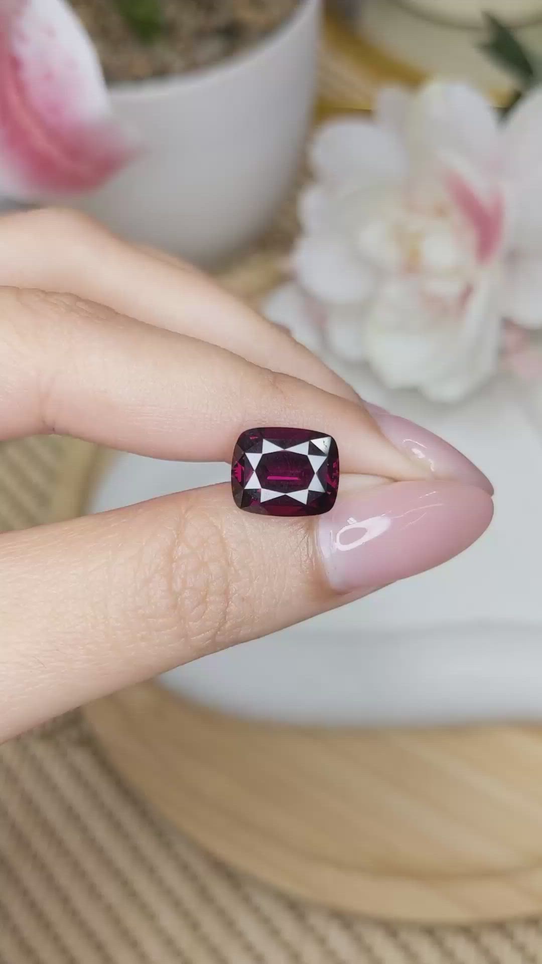 6.65 Ct. Purple Rhodolite Garnet from Ceylon (Sri Lanka) Size Video