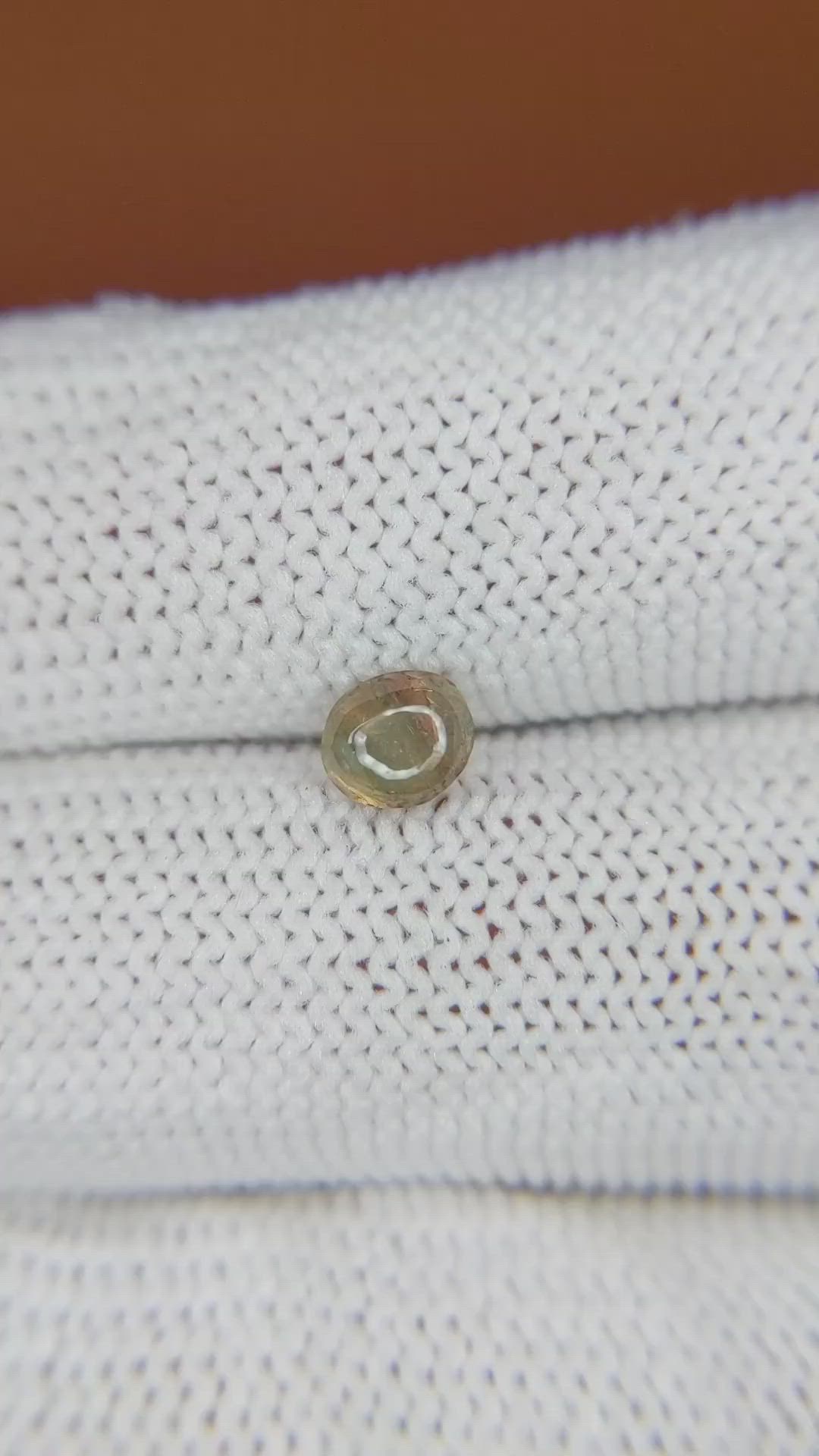 0.65 Ct. Cabochon Alexandrite from Ceylon (Sri Lanka) Size Video