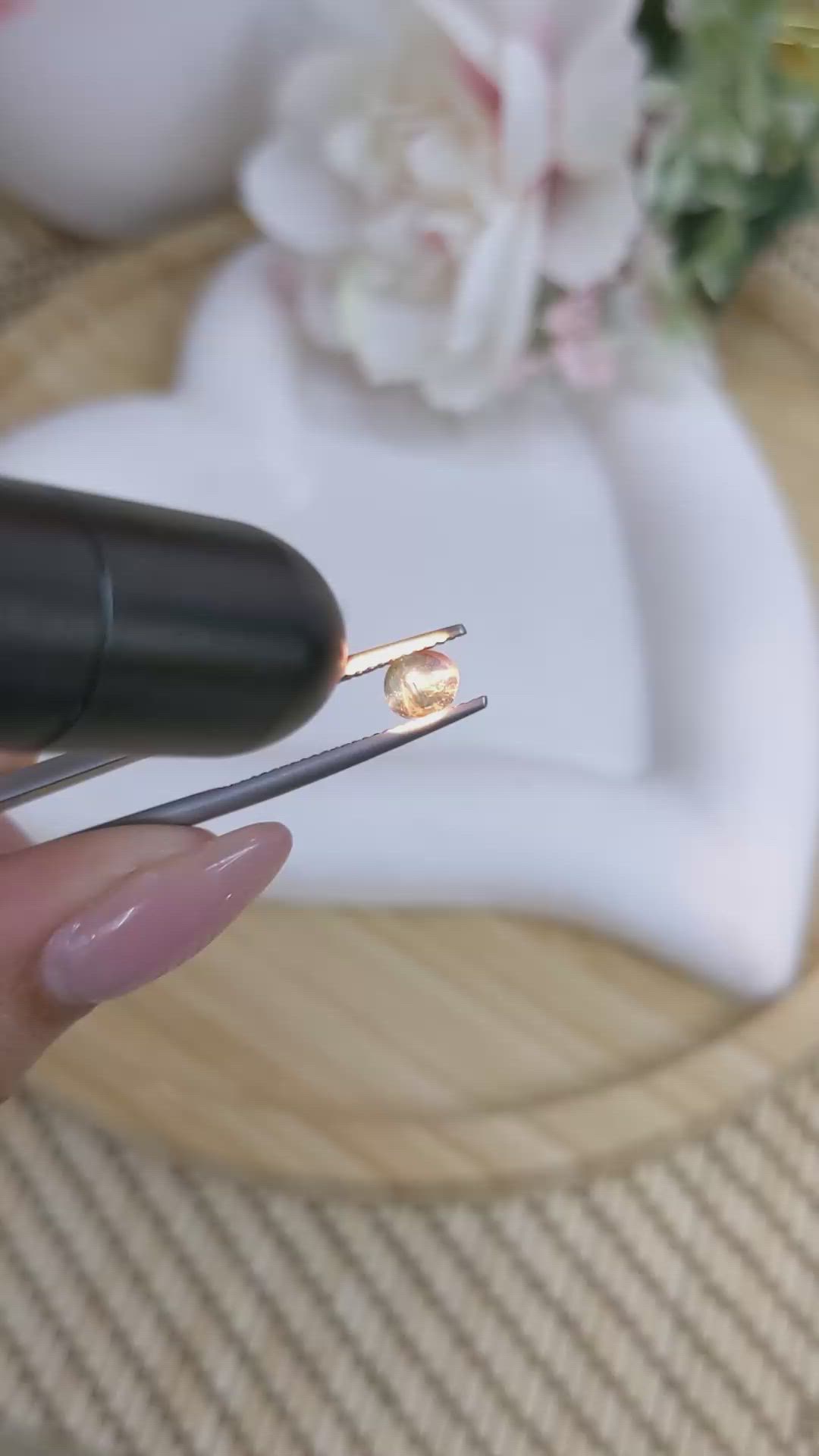 0.65 Ct. Cabochon Alexandrite from Ceylon (Sri Lanka) Size Video