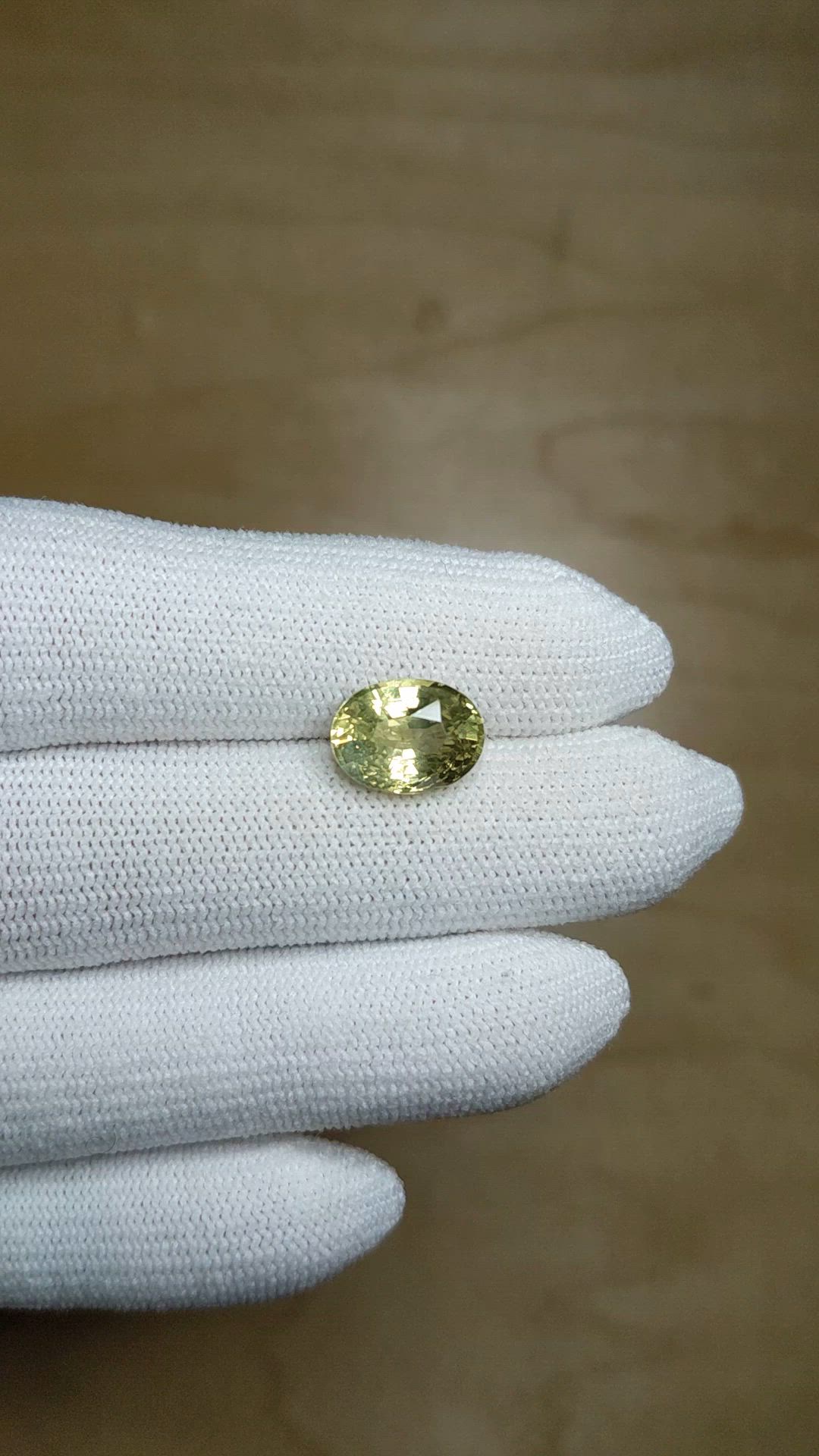 4.00 Ct. Yellowish Green Chrysoberyl from Ceylon (Sri Lanka) Size Video