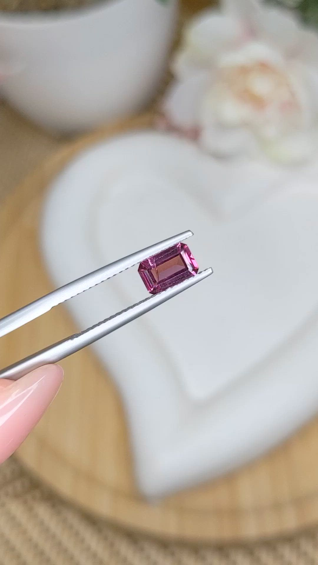 0.96 Ct. Purplish Pink Rhodolite Garnet from Ceylon (Sri Lanka) Size Video