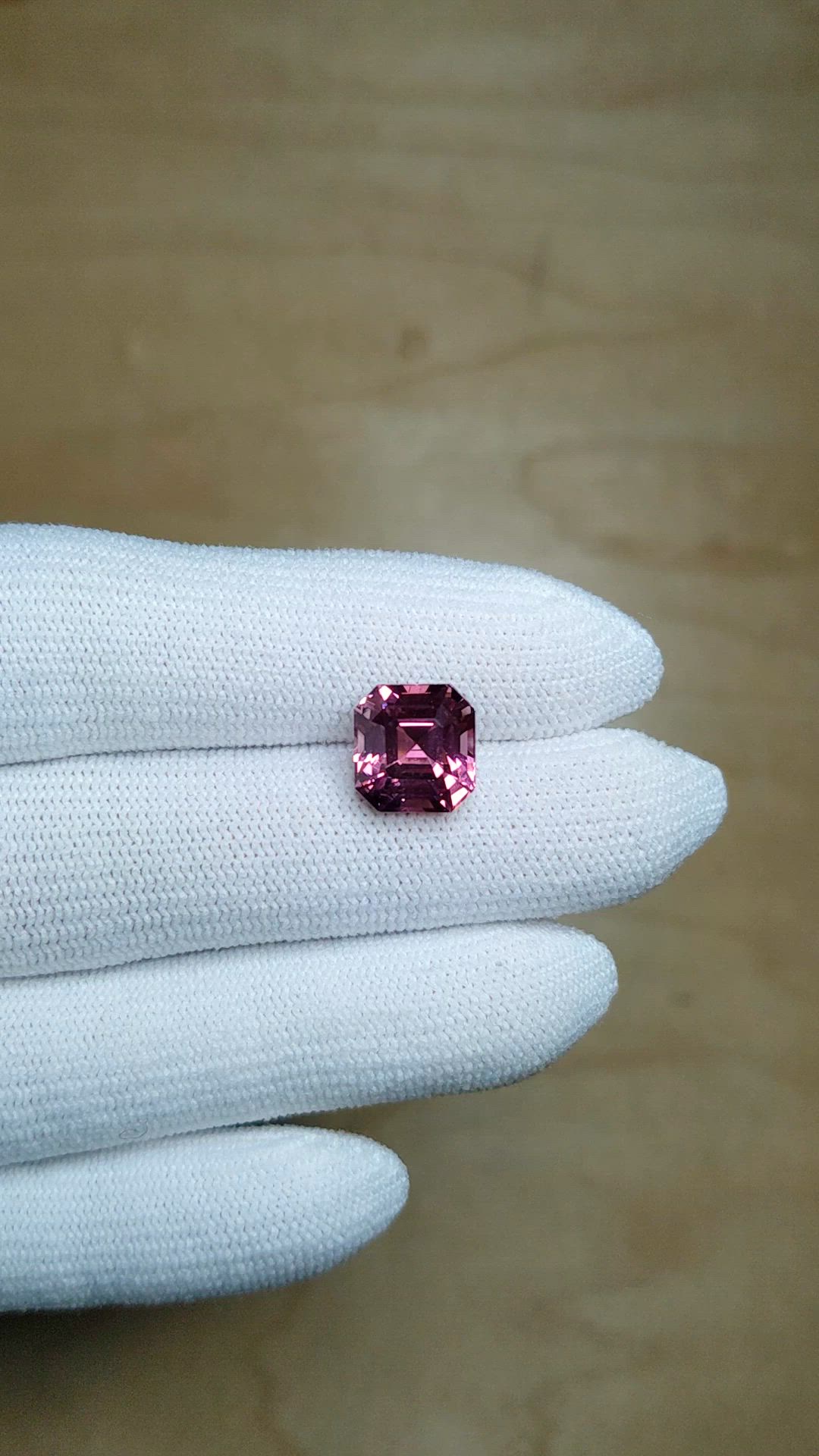 5.02 Ct. Purplish Pink Spinel from Ceylon (Sri Lanka) Size Video