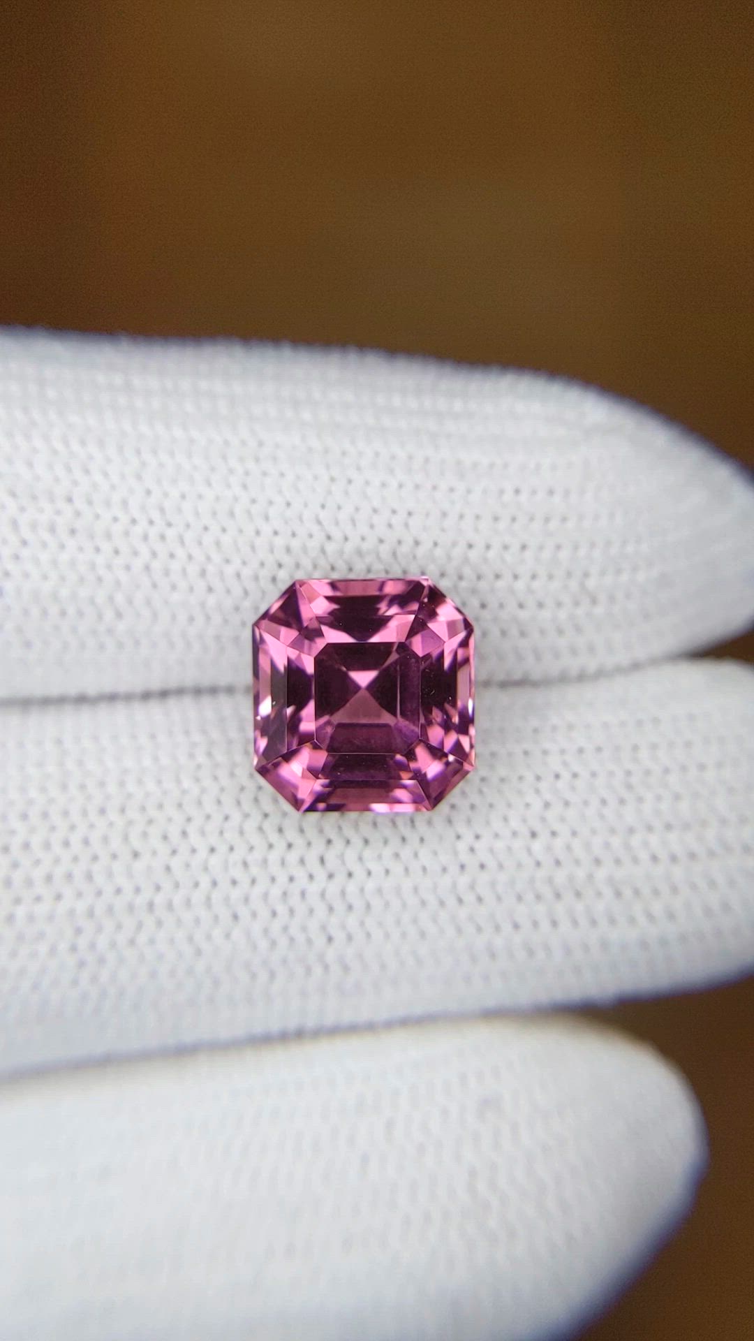 5.02 Ct. Purplish Pink Spinel from Ceylon (Sri Lanka) Size Video