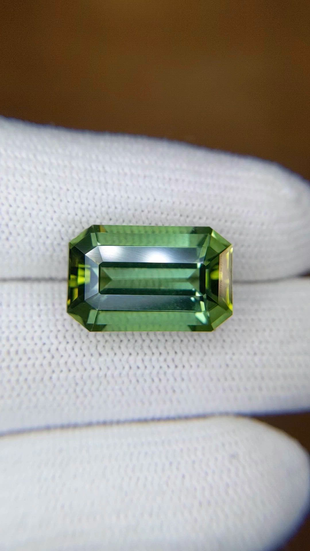 10.50 Ct. Green Tourmaline from Ceylon (Sri Lanka) Size Video