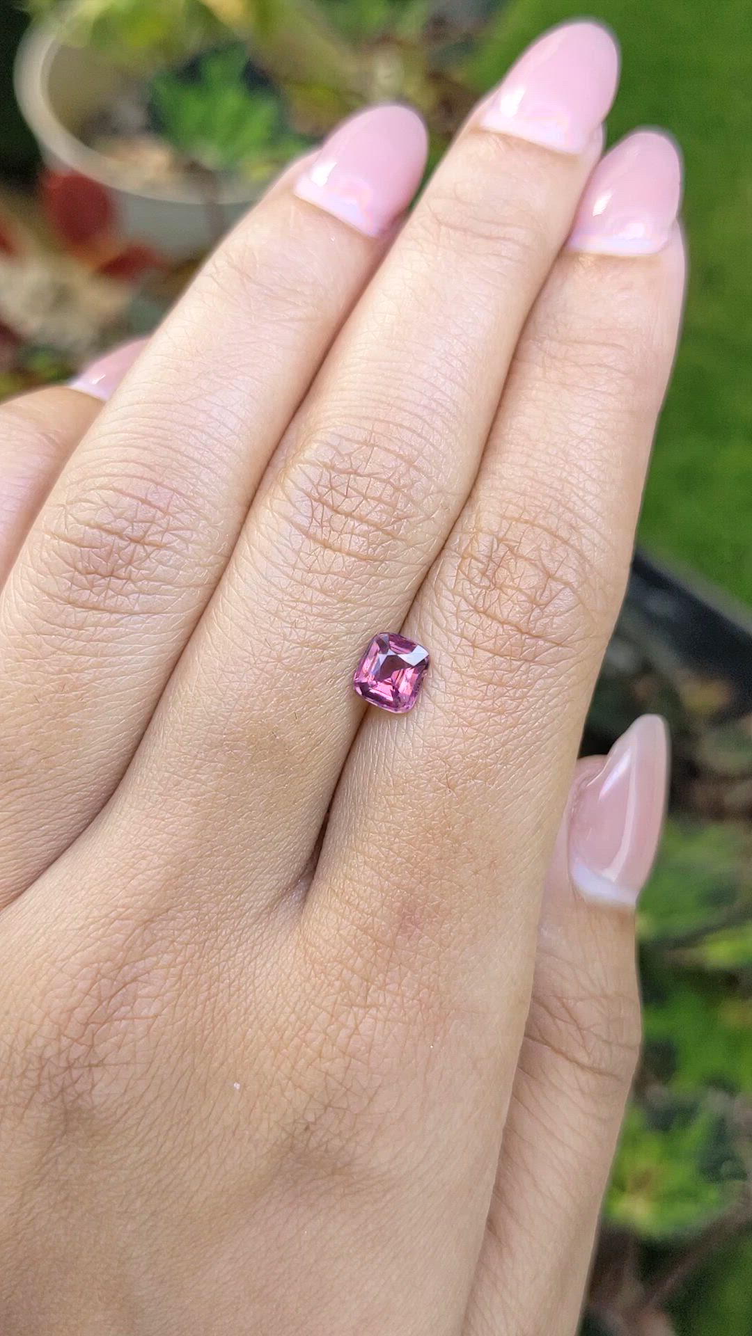 0.85 Ct. Purplish Pink Spinel from Ceylon (Sri Lanka) Size Video
