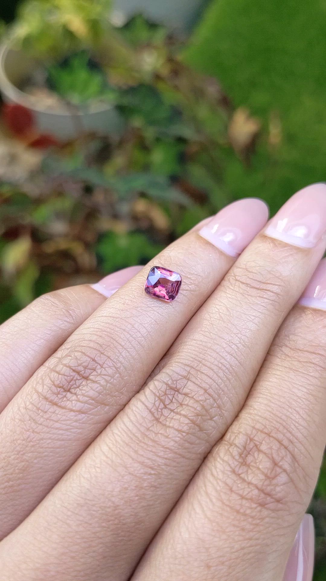 0.85 Ct. Purplish Pink Spinel from Ceylon (Sri Lanka) Size Video