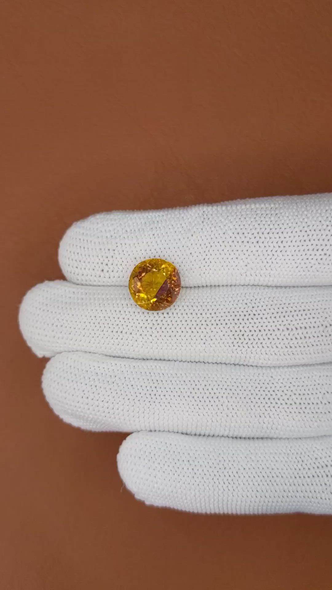 4.71 Ct. Bi Color Ametrine from Brazil Size Video