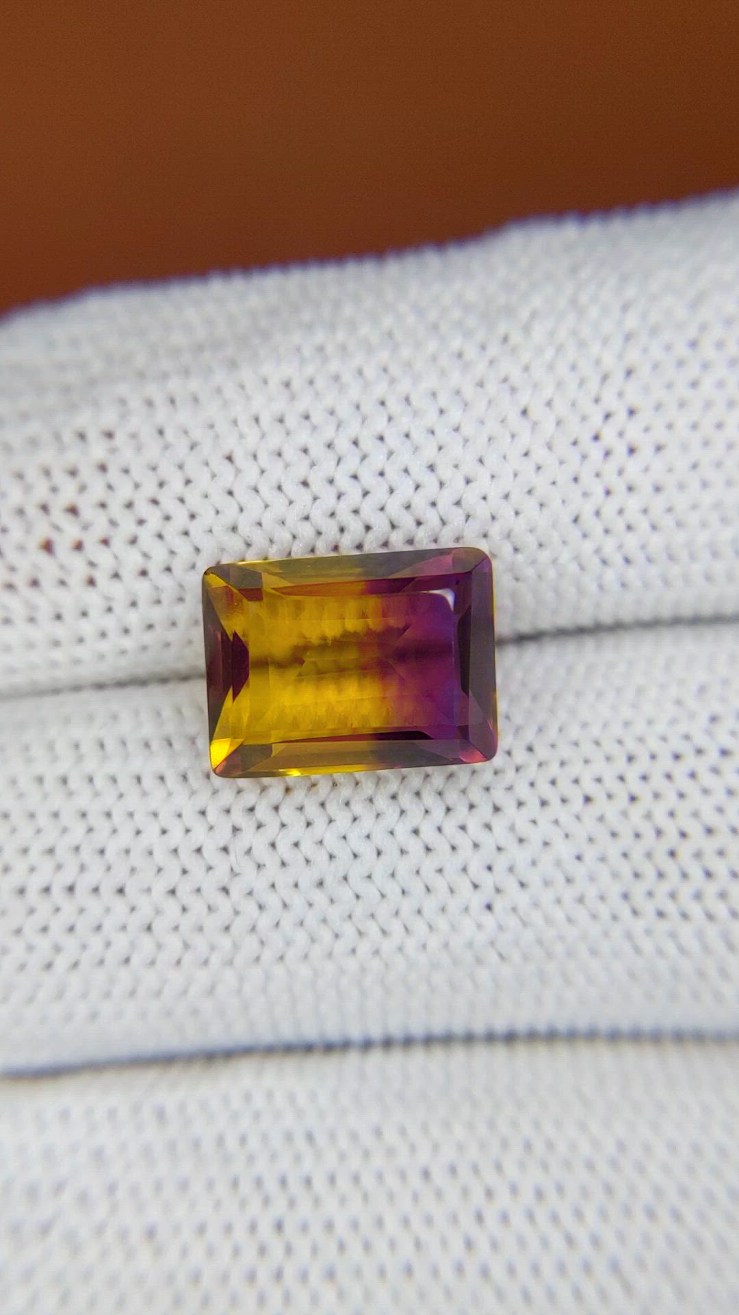 5.27 Ct. Bi Color Ametrine from Brazil Size Video