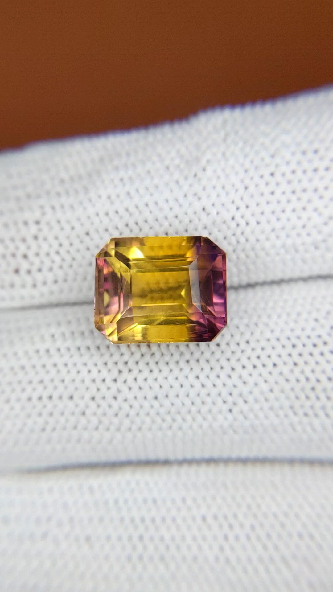 6.57 Ct. Bi Color Ametrine from Ceylon (Sri Lanka) Size Video