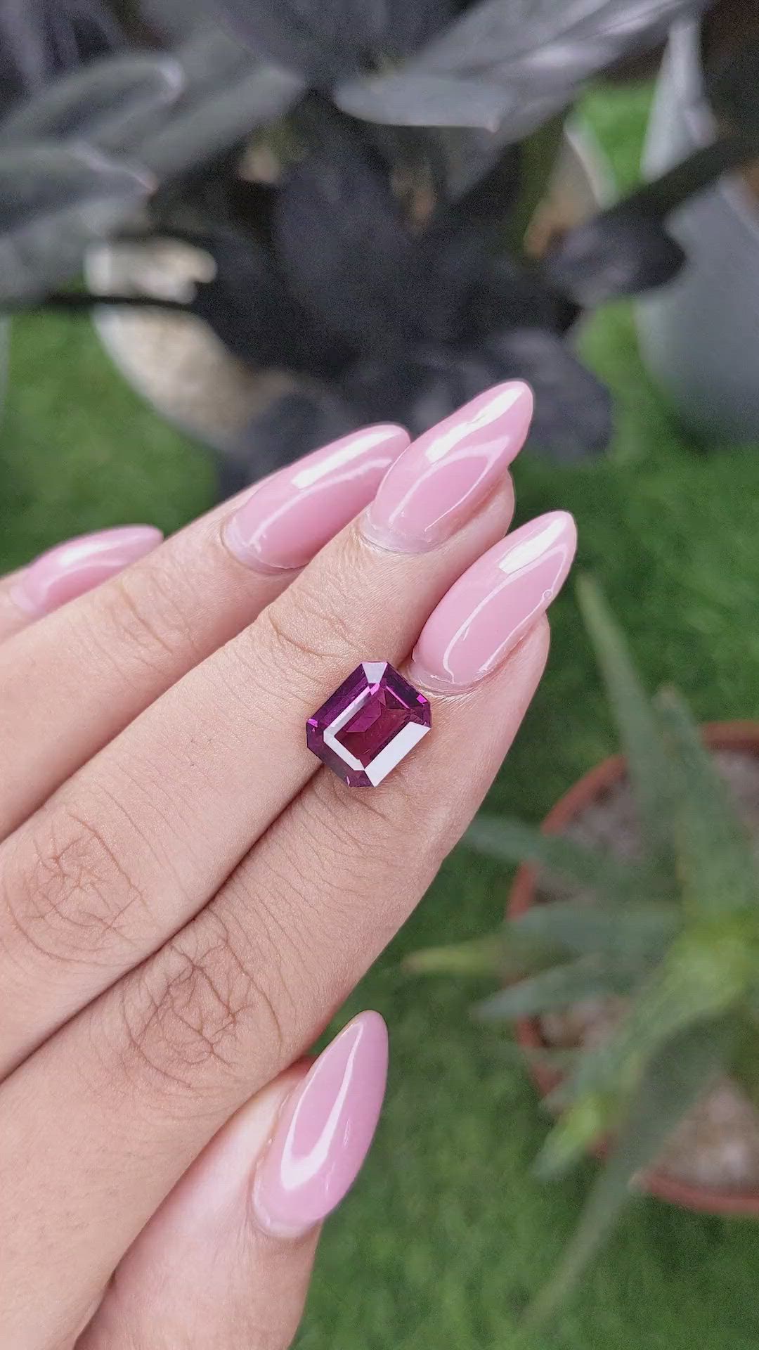 3.25 Ct. Purplish Pink Garnet from Ceylon (Sri Lanka) Size Video