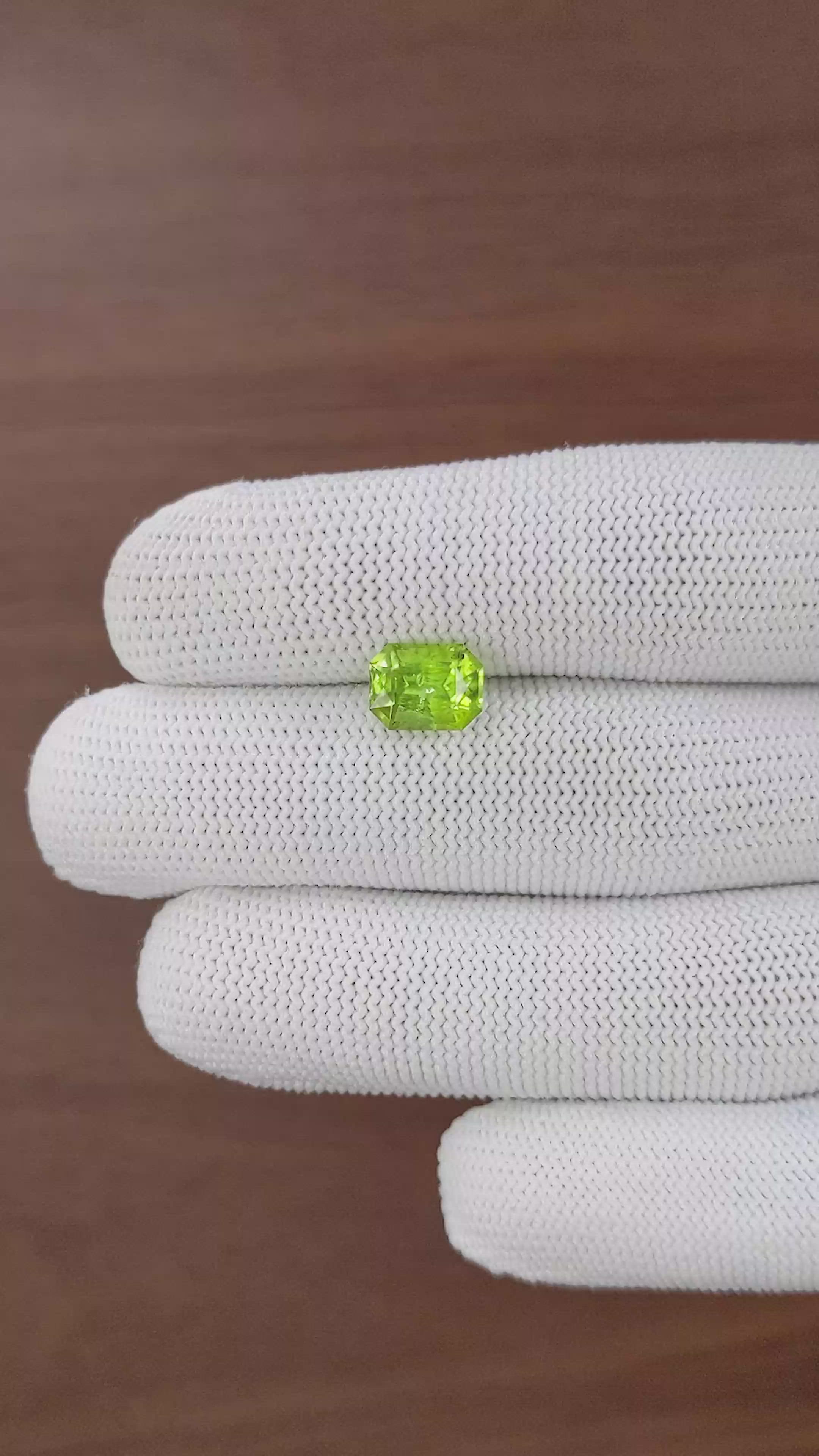 2.60 Ct. Yellowish Green Peridot from Pakistan Size Video