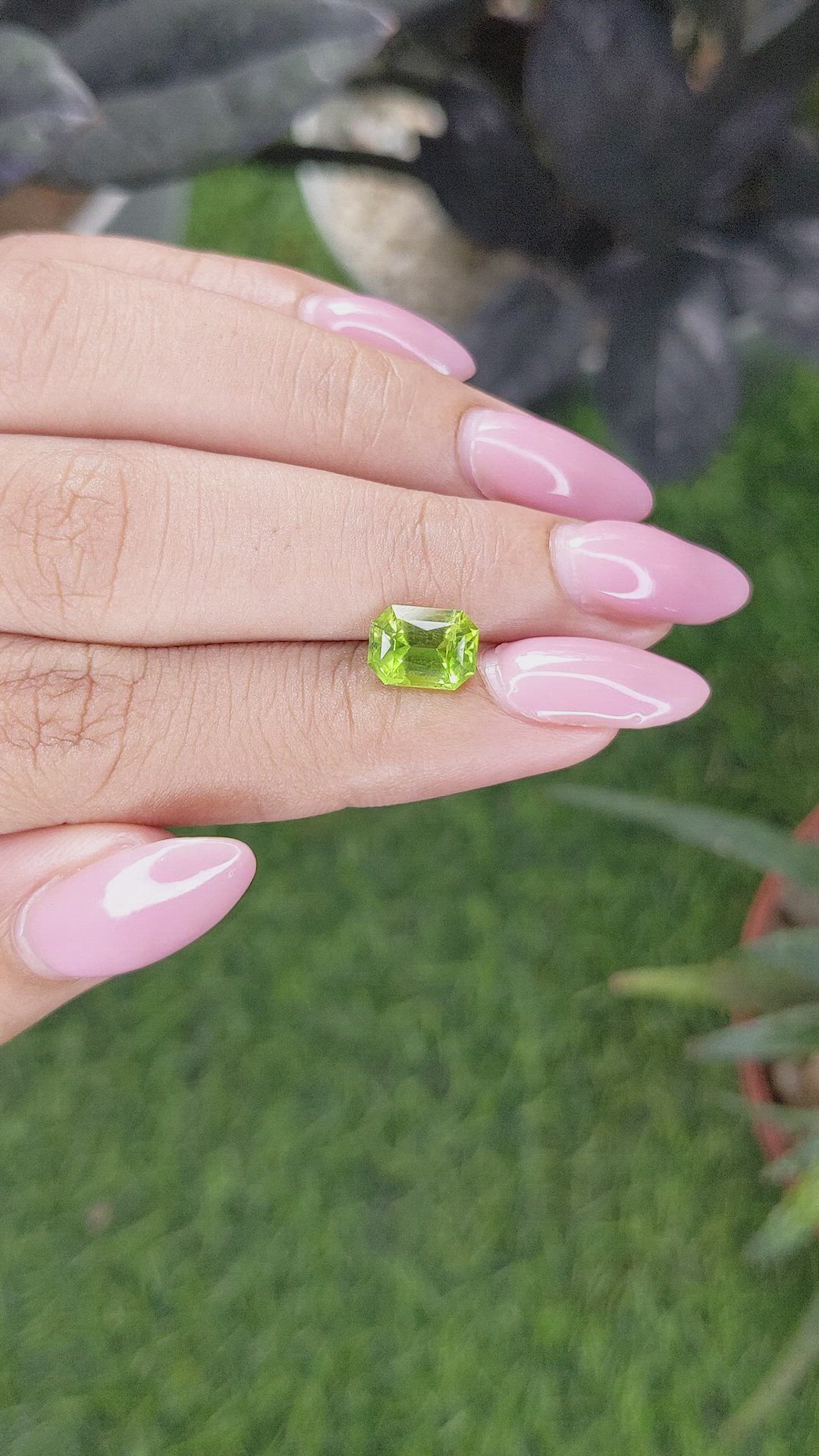 1.83 Ct. Yellowish Green Peridot from Pakistan Size Video