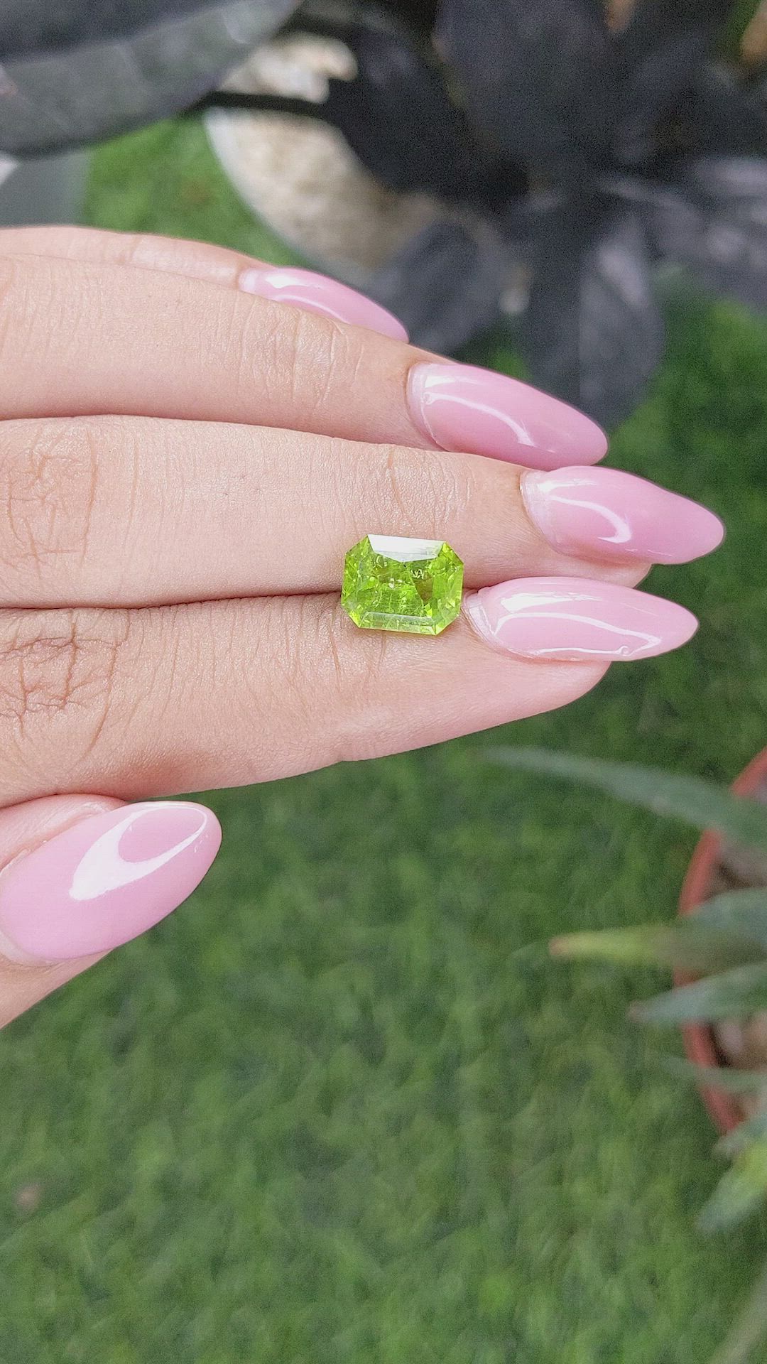 2.50 Ct. Yellowish Green Peridot from Pakistan Size Video