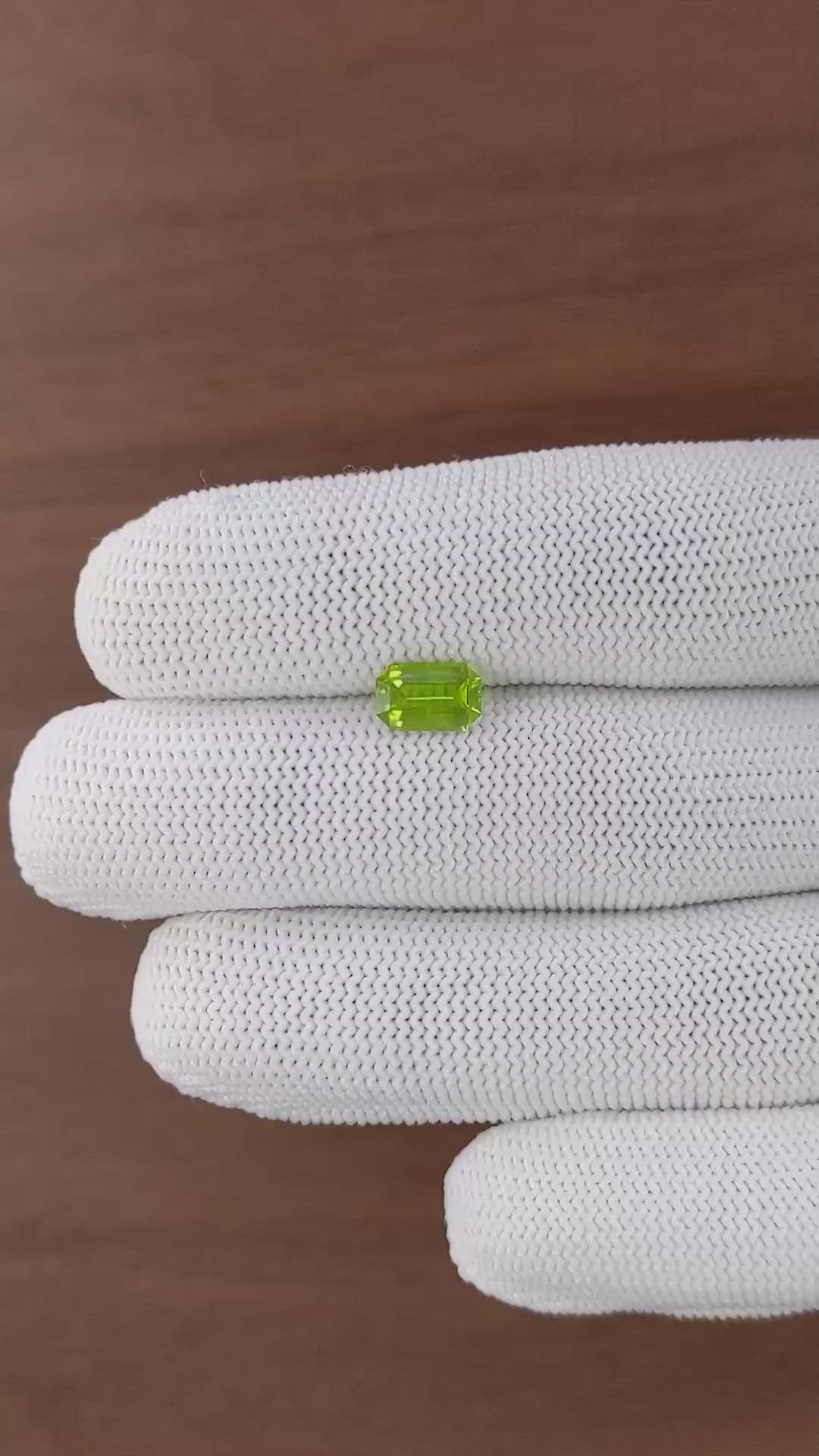 1.41 Ct. Yellowish Green Peridot from Pakistan Size Video