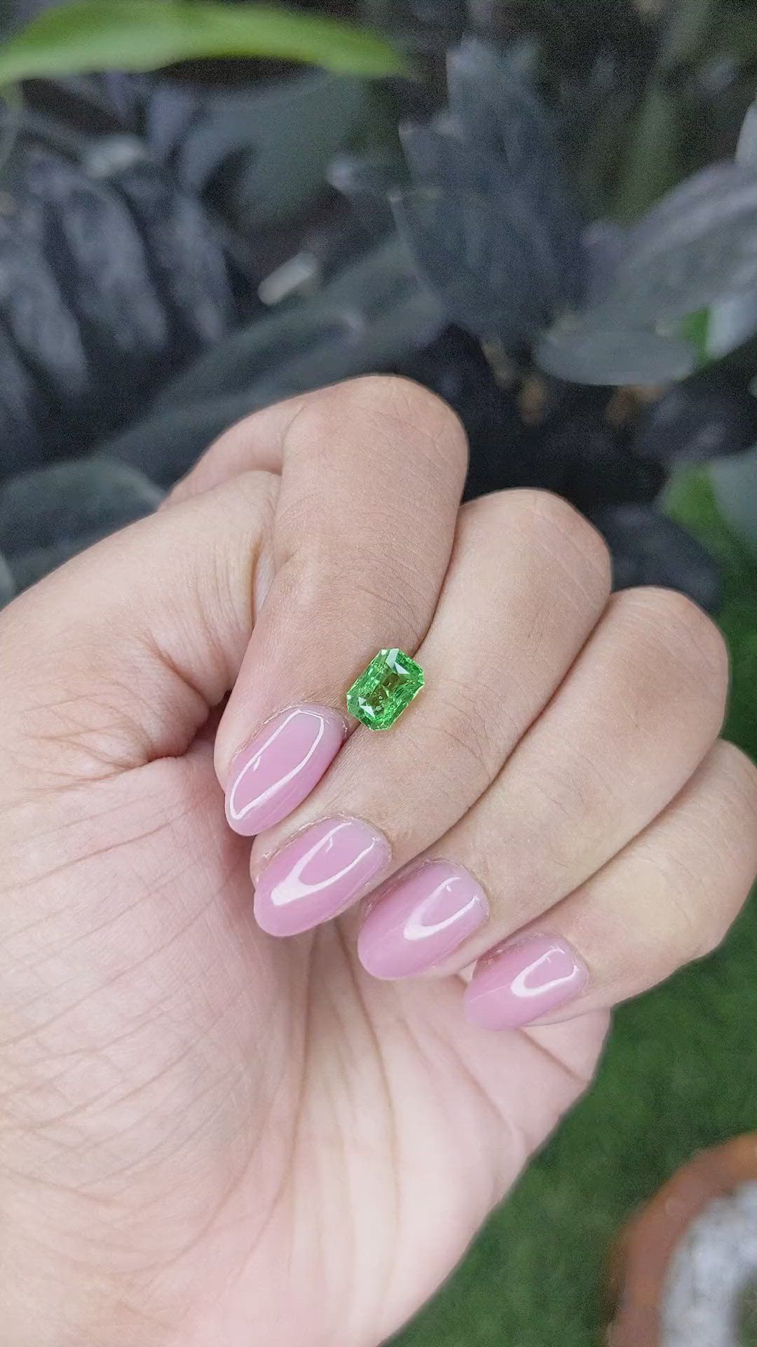 1.25 Ct. Tsavorite Garnet from Tanzania Size Video