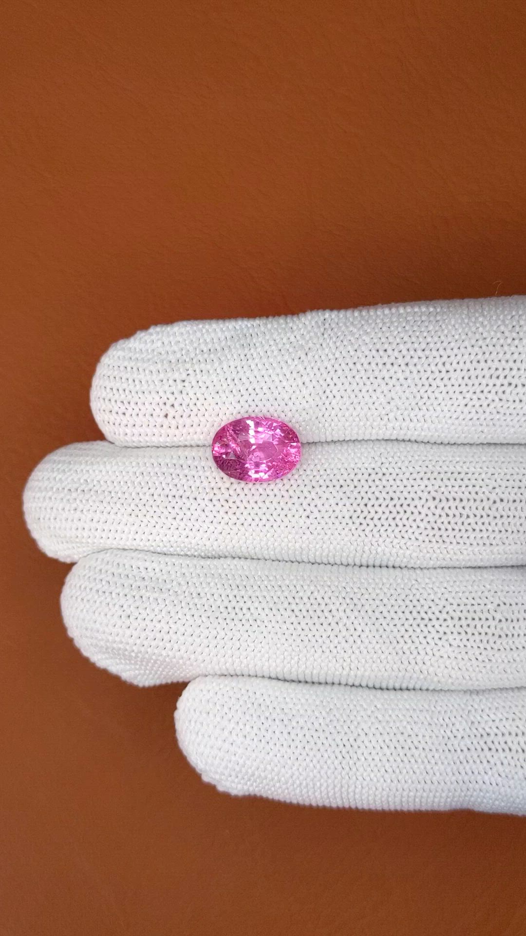 4.71 Ct. Pink Spinel from Ceylon (Sri Lanka) Size Video