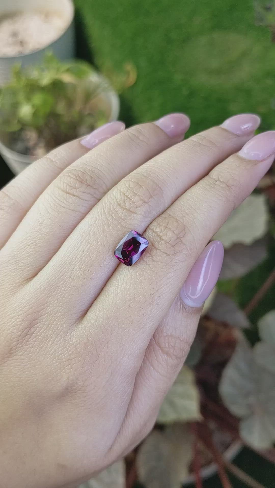 2.70 Ct. Purplish Pink Rhodolite Garnet from Ceylon (Sri Lanka) Size Video