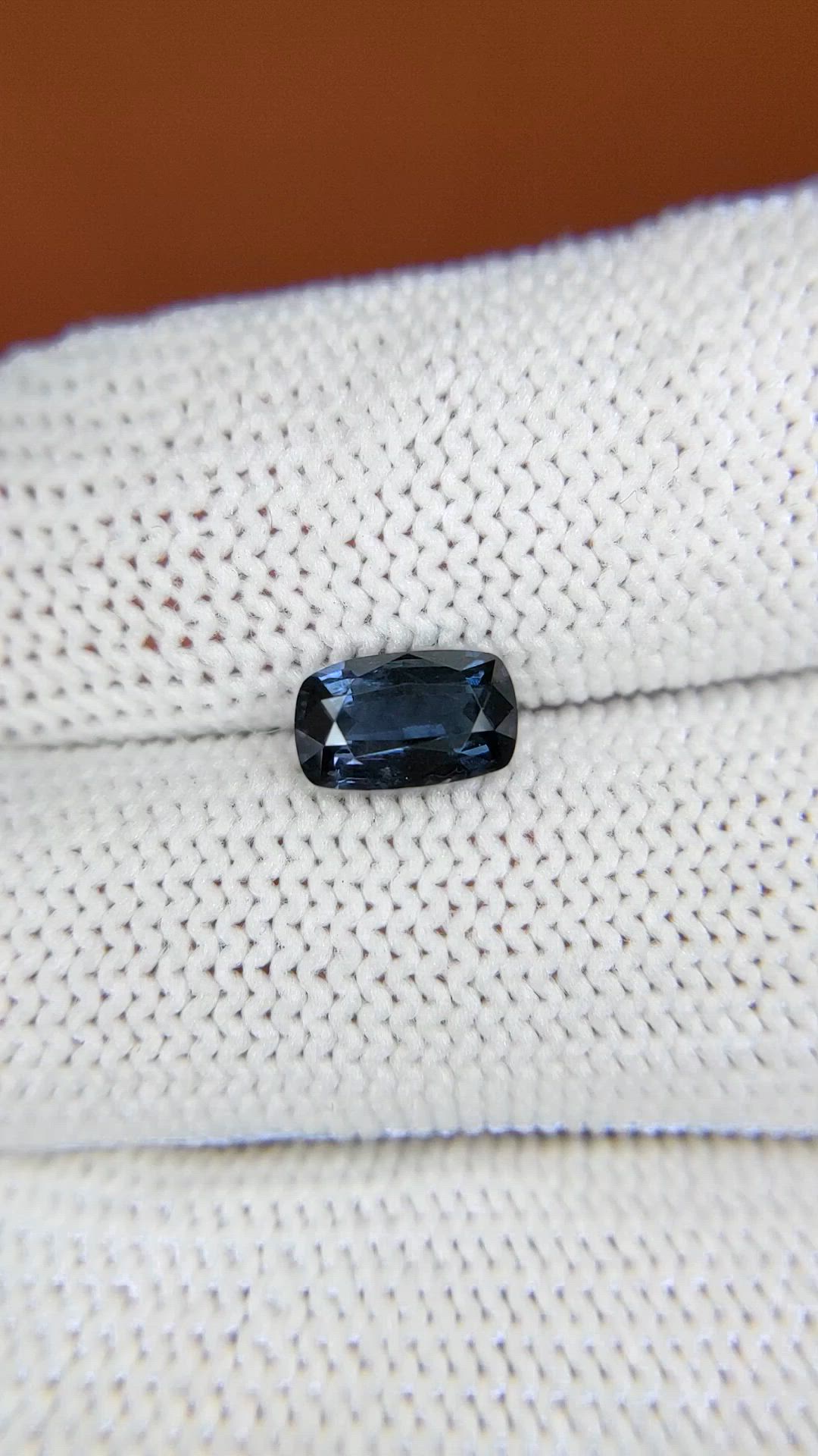 1.25 Ct. Blue Spinel from Ceylon (Sri Lanka) Size Video