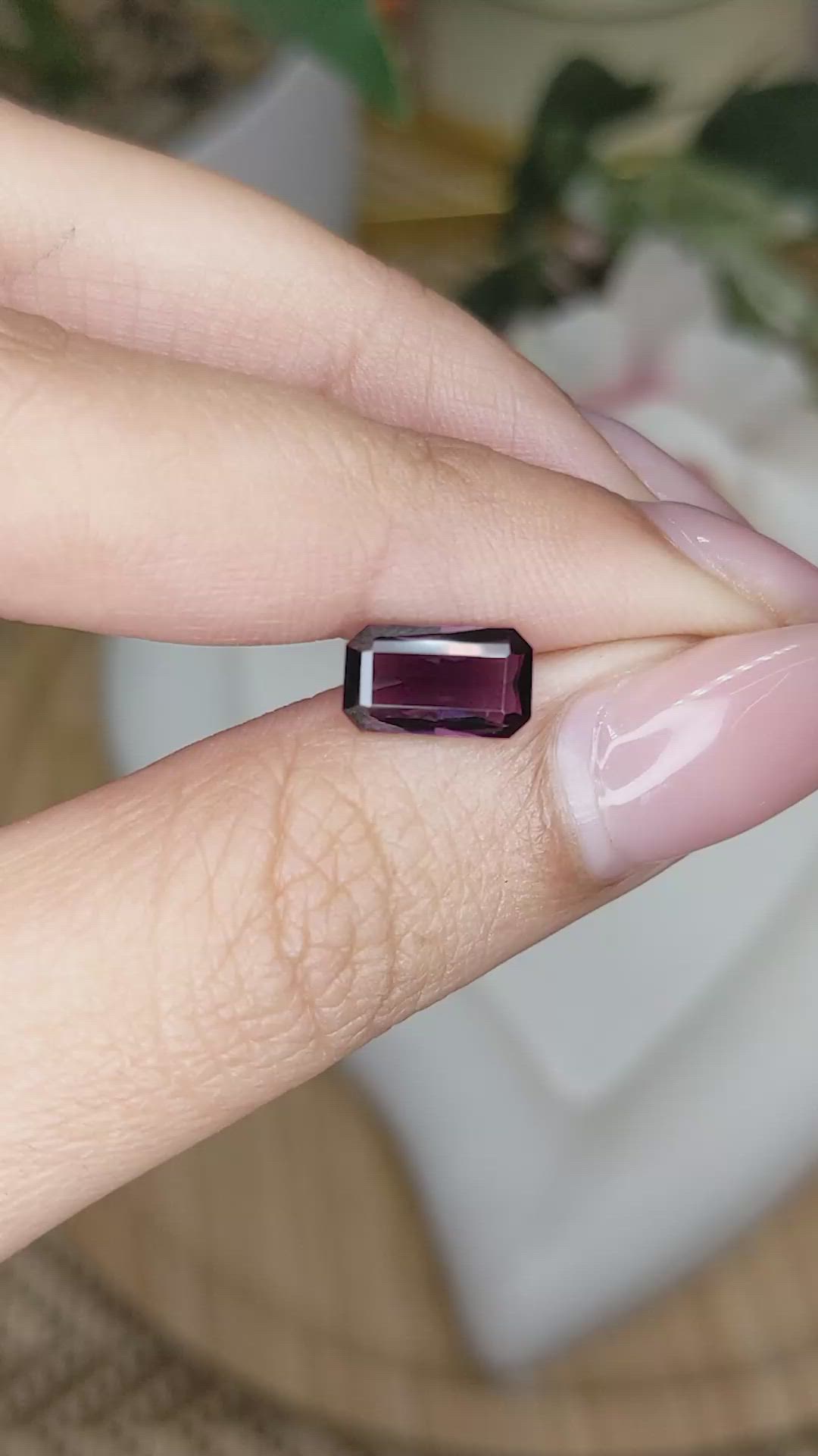 1.54 Ct. Pink Spinel from Ceylon (Sri Lanka) Size Video