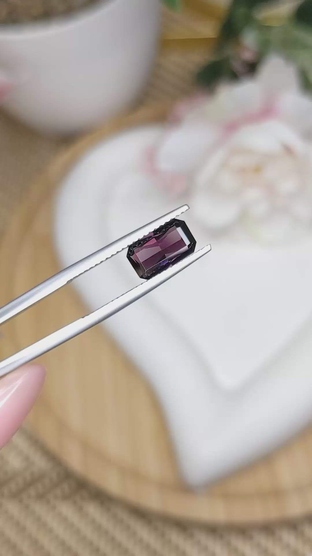 1.54 Ct. Pink Spinel from Ceylon (Sri Lanka) Size Video