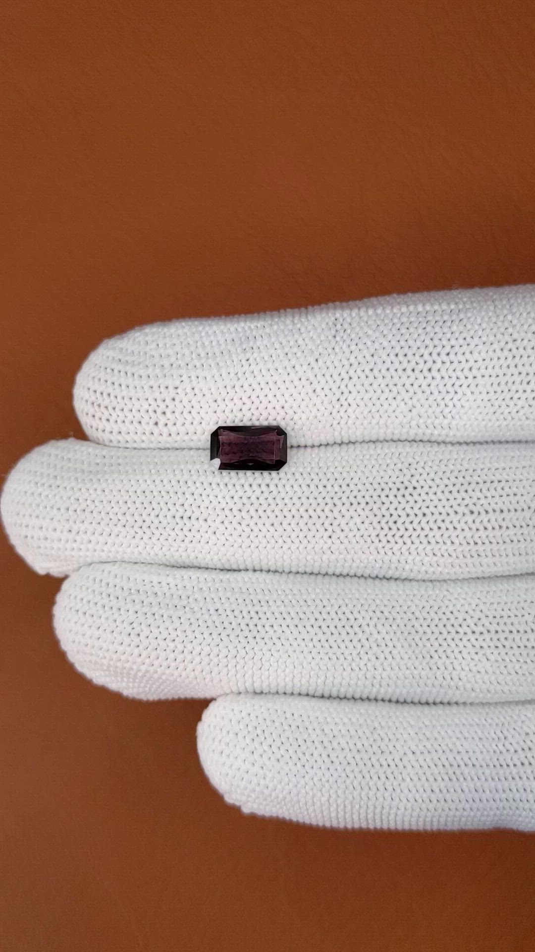 1.54 Ct. Pink Spinel from Ceylon (Sri Lanka) Size Video