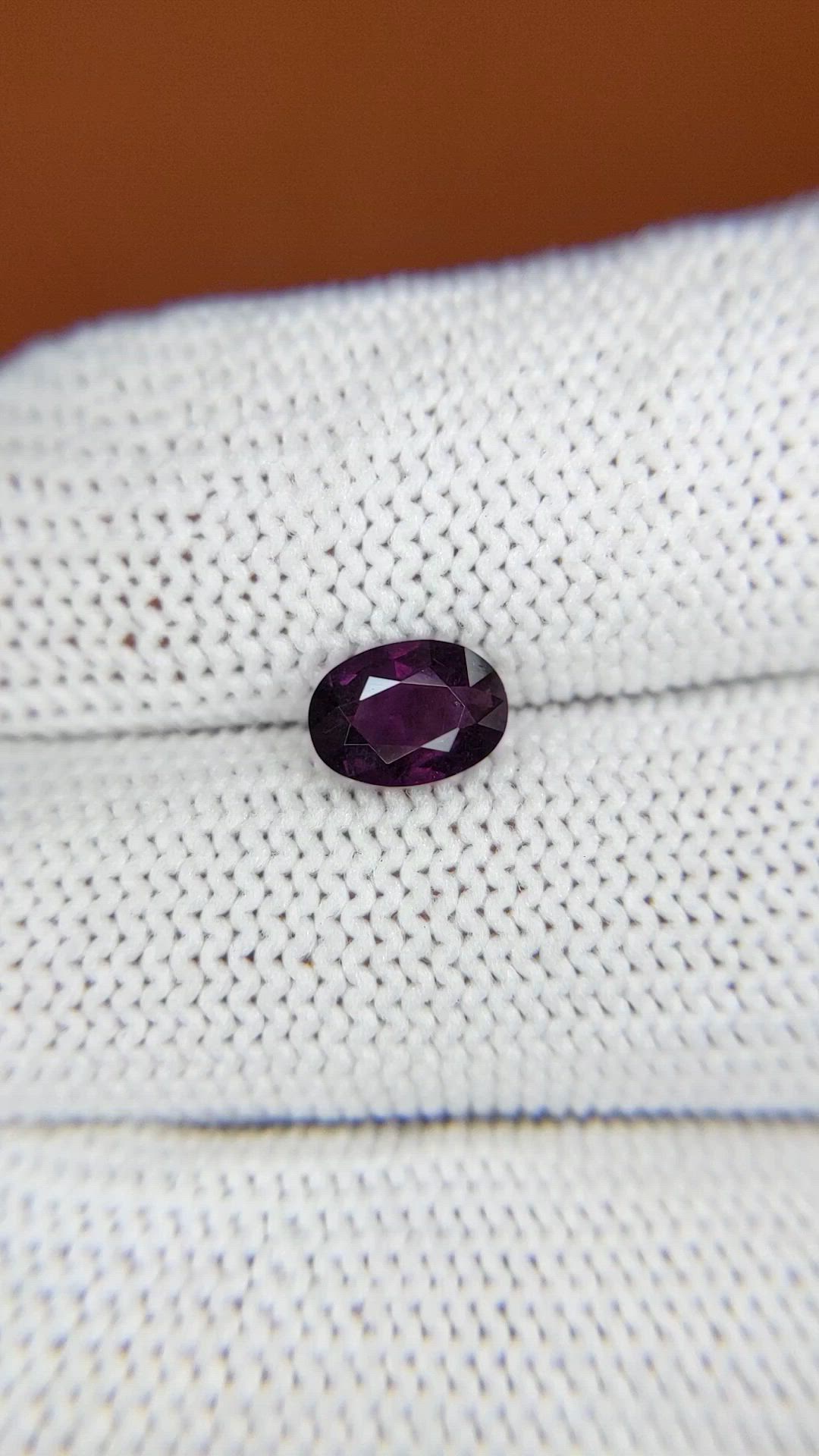 1.01 Ct. Purplish Pink Spinel from Ceylon (Sri Lanka) Size Video