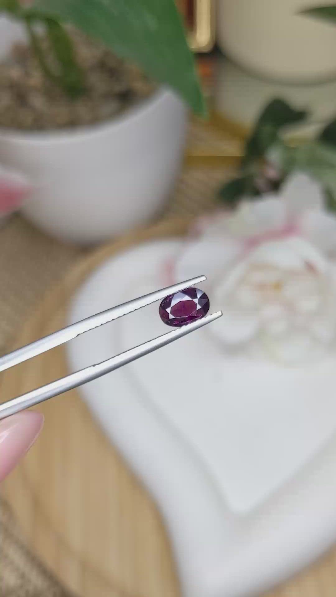 1.01 Ct. Purplish Pink Spinel from Ceylon (Sri Lanka) Size Video