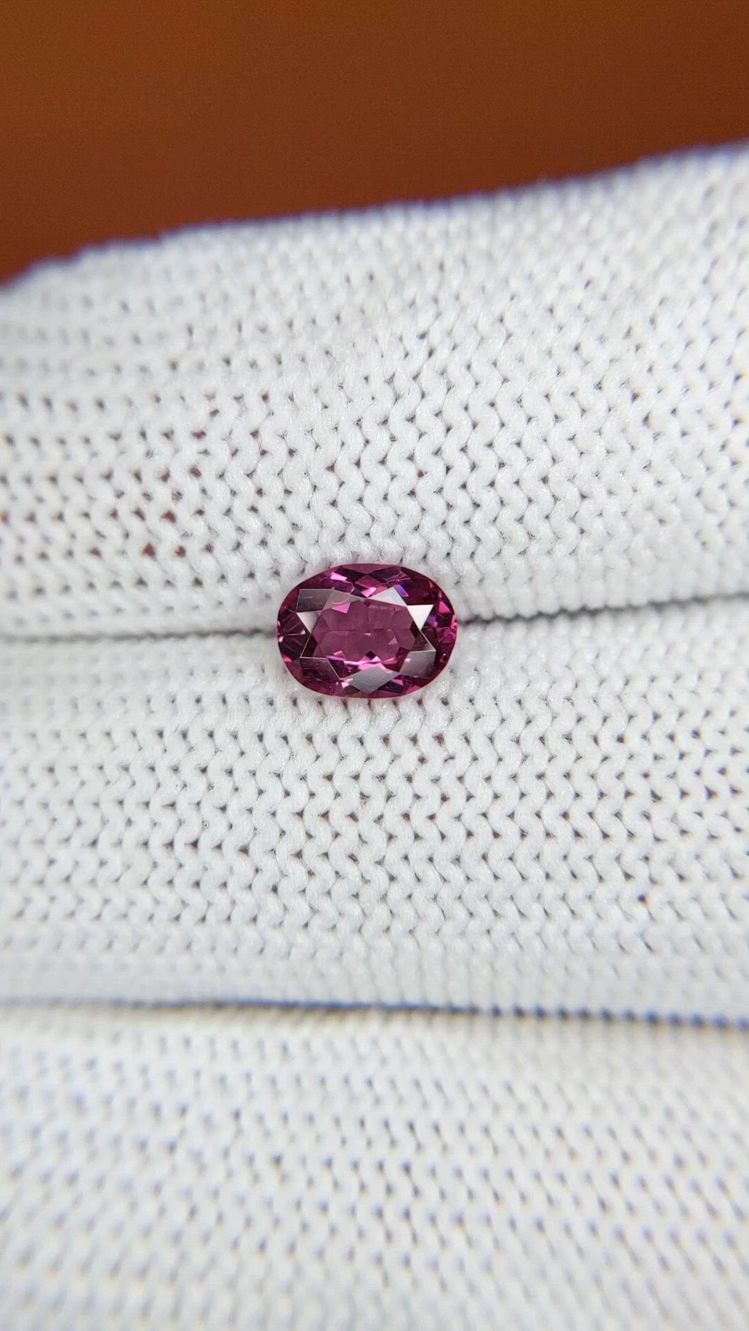 0.92 Ct. Purplish Pink Garnet from Ceylon (Sri Lanka) Size Video