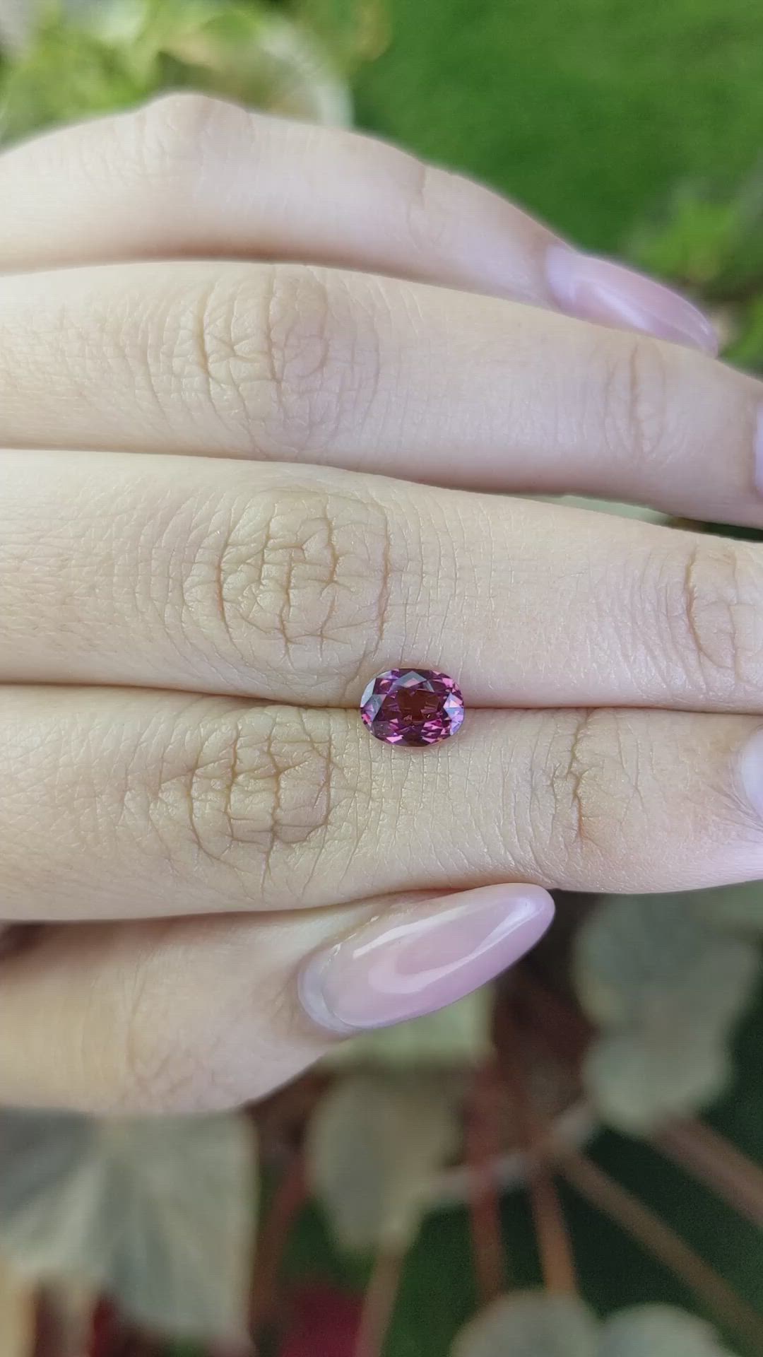 0.92 Ct. Purplish Pink Garnet from Ceylon (Sri Lanka) Size Video