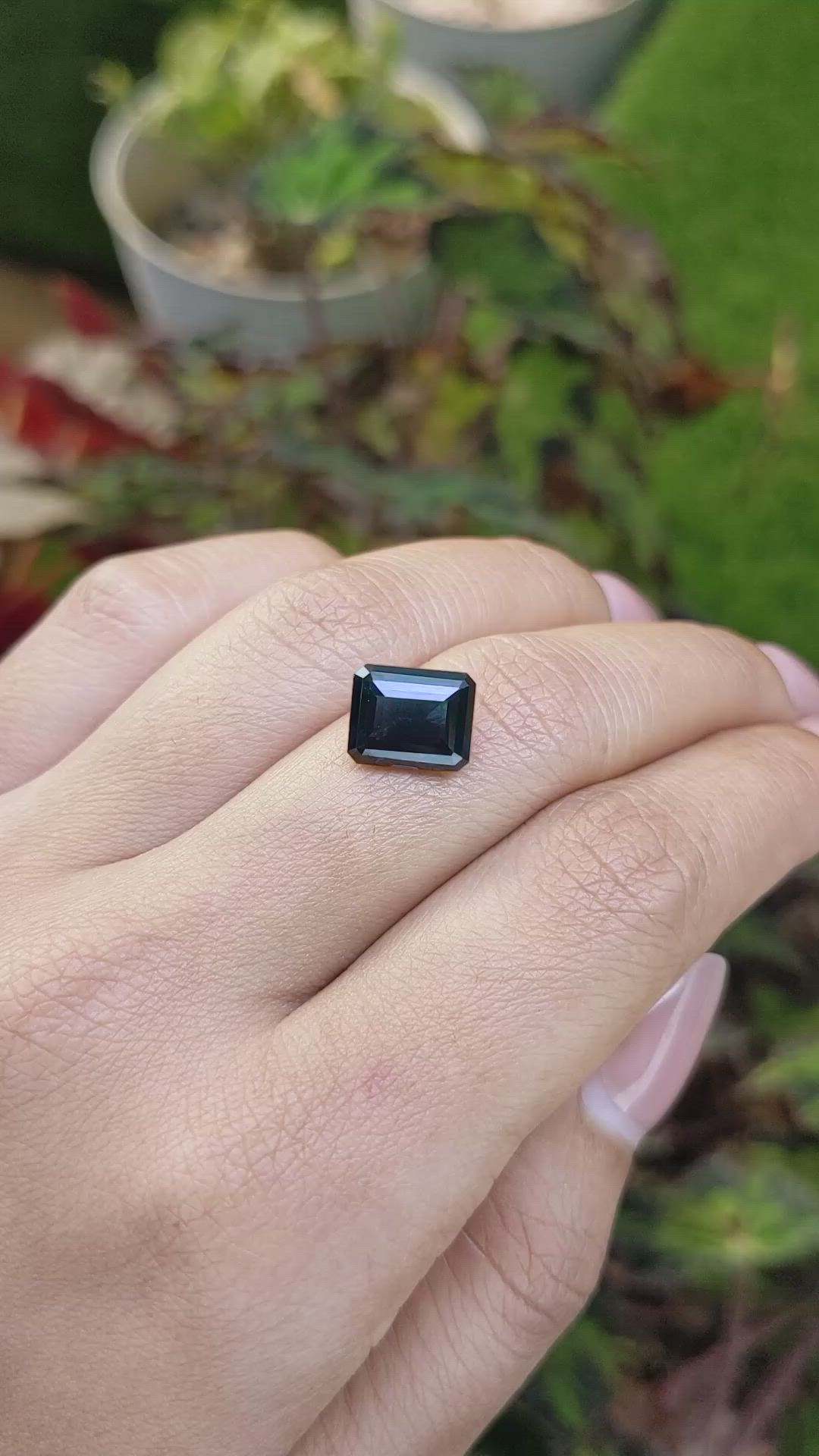 4.18 Ct. Blue Spinel from Ceylon (Sri Lanka) Size Video