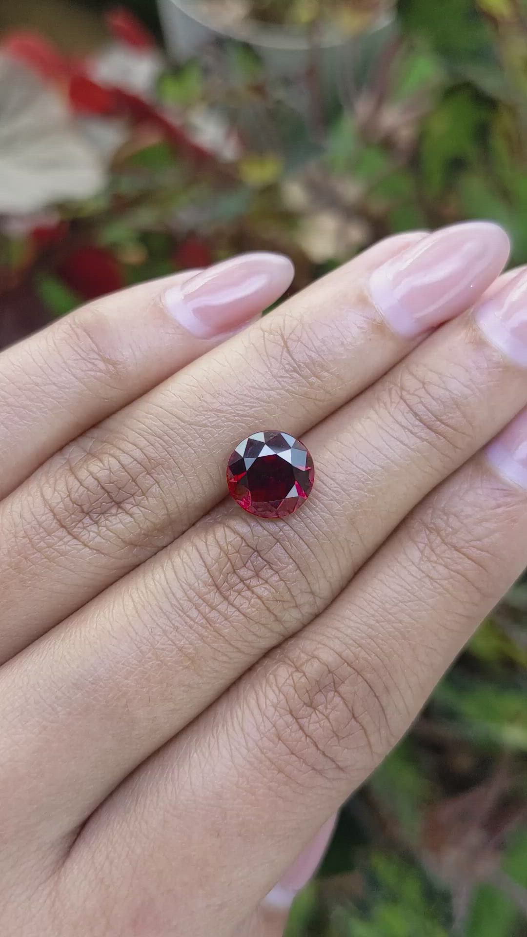 4.67 Ct. Red Garnet from Ceylon (Sri Lanka) Size Video