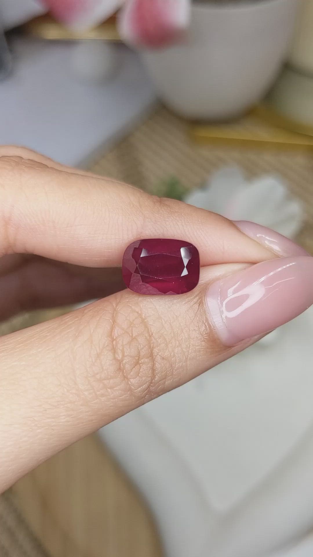 6.03 Ct. Red Garnet from Ceylon (Sri Lanka) Size Video