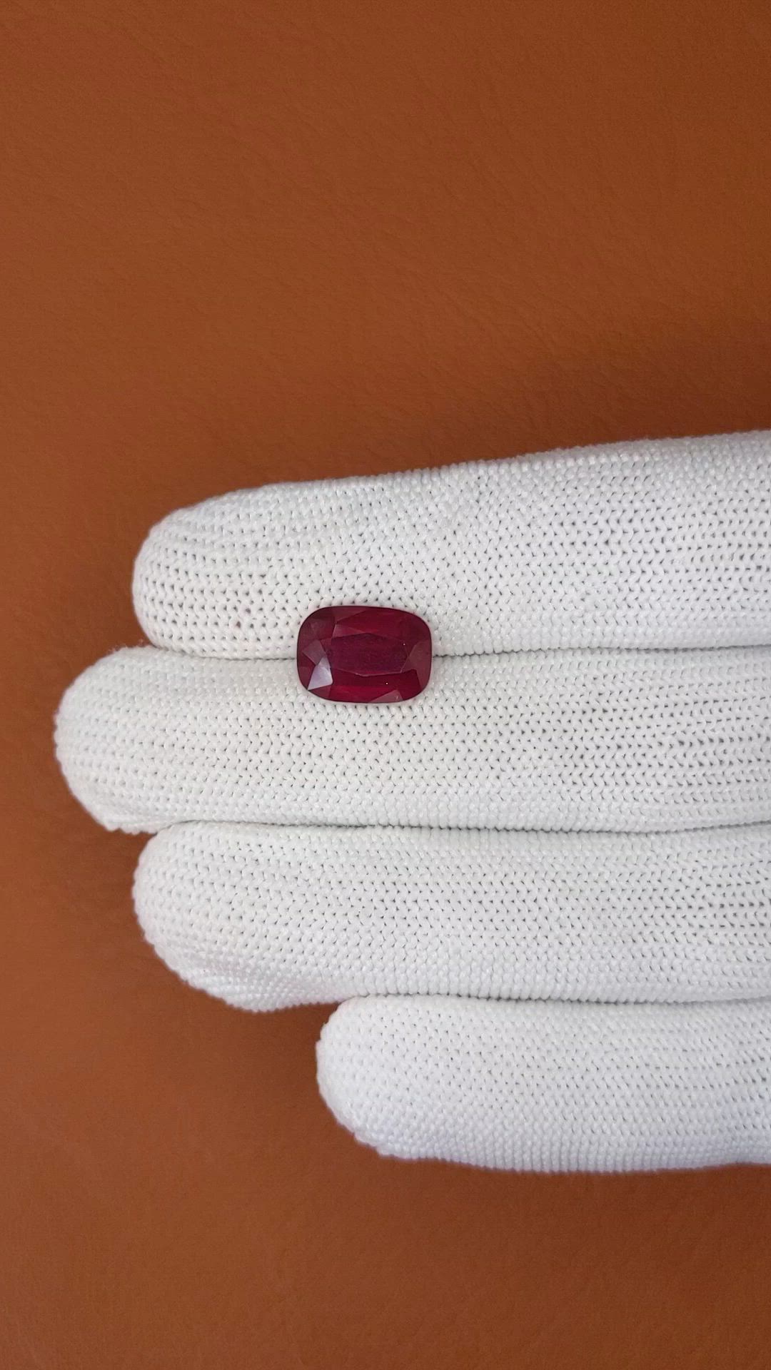 6.03 Ct. Red Garnet from Ceylon (Sri Lanka) Size Video