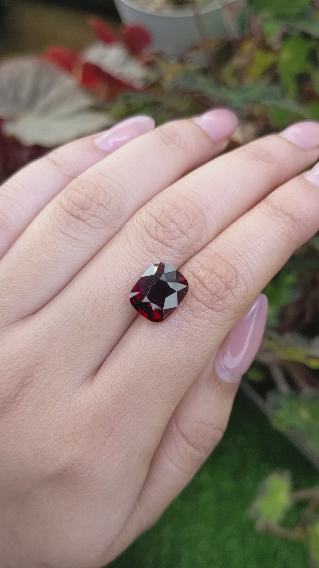 7.17 Ct. Red Garnet from Ceylon (Sri Lanka) Size Video