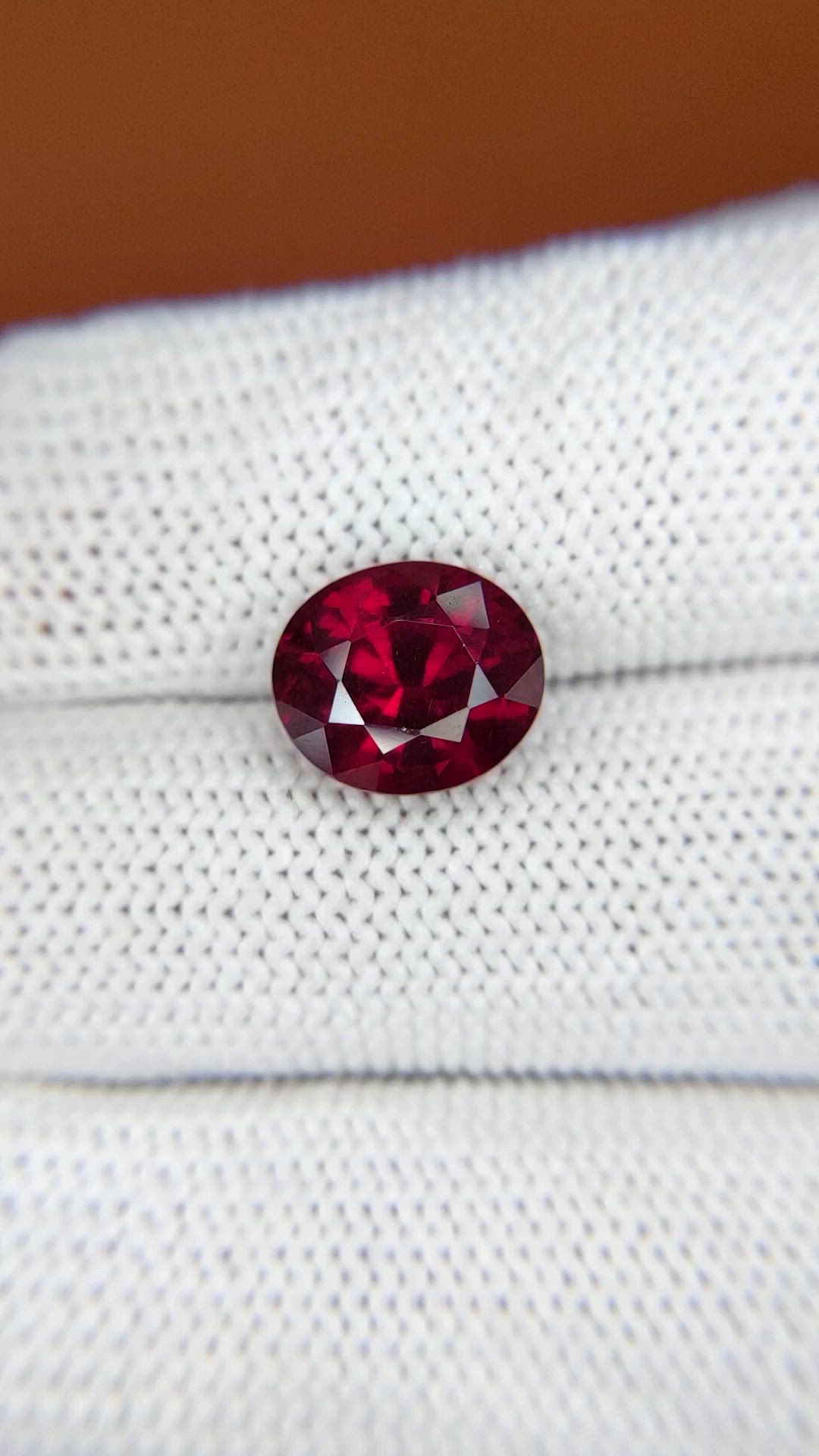 4.63 Ct. Red Garnet from Ceylon (Sri Lanka) Size Video