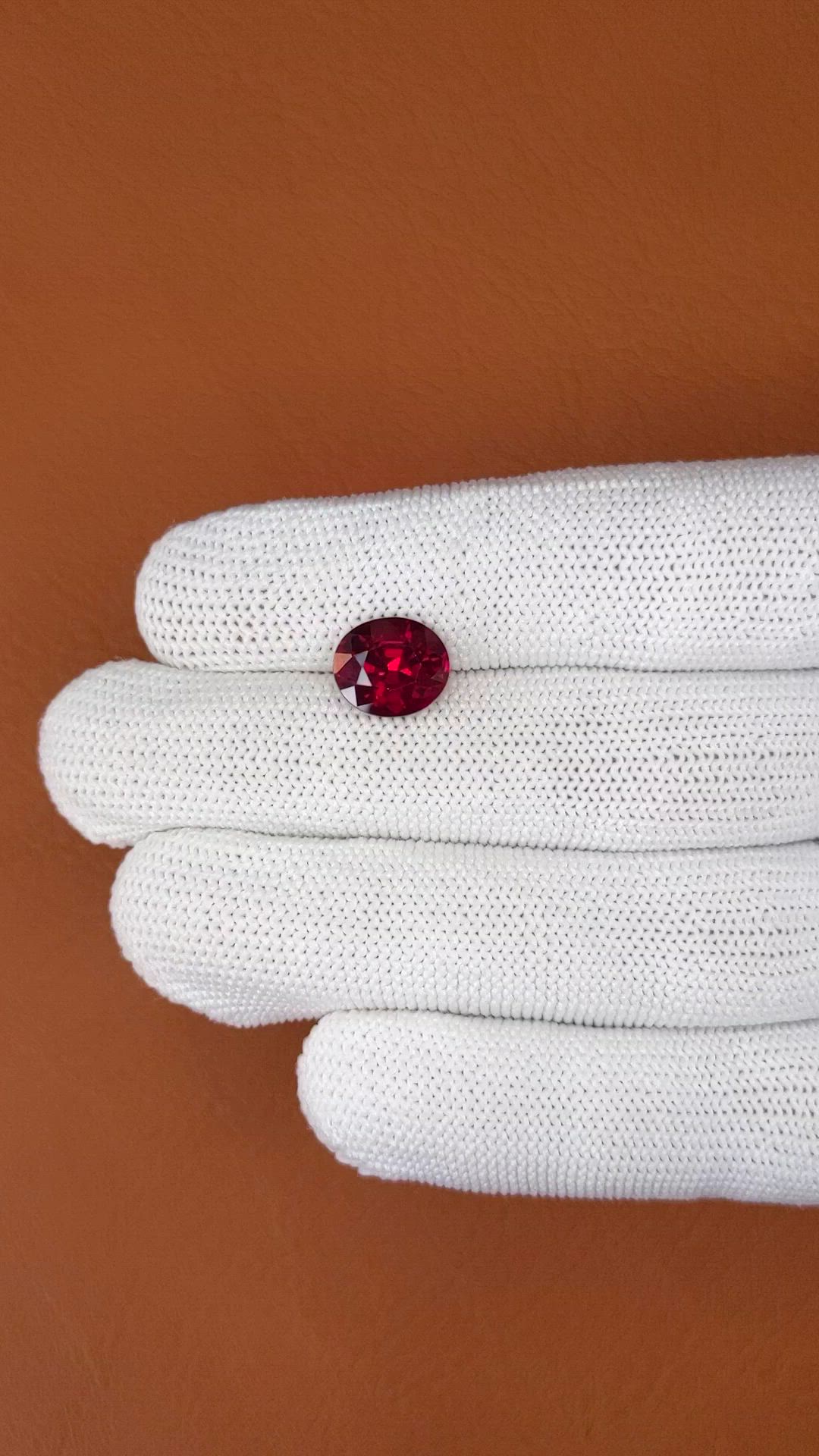 4.63 Ct. Red Garnet from Ceylon (Sri Lanka) Size Video