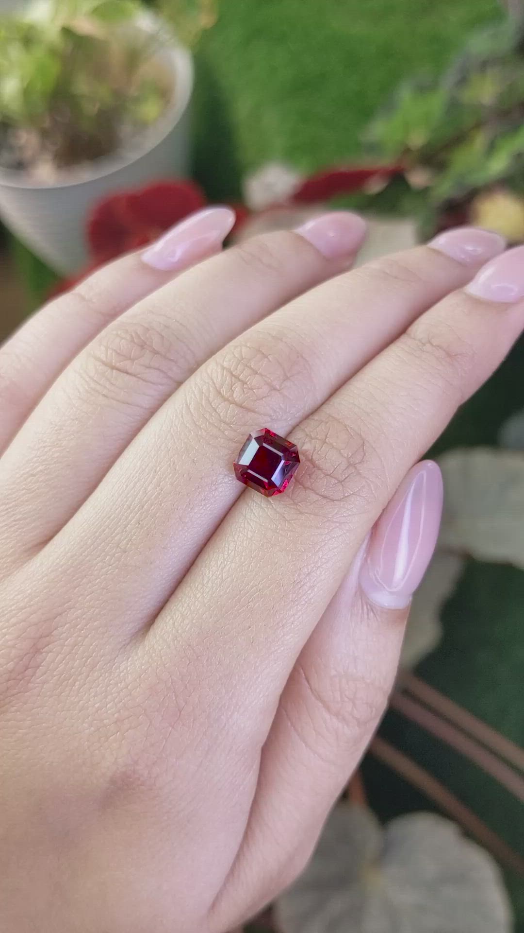 3.33 Ct. Red Garnet from Ceylon (Sri Lanka) Size Video