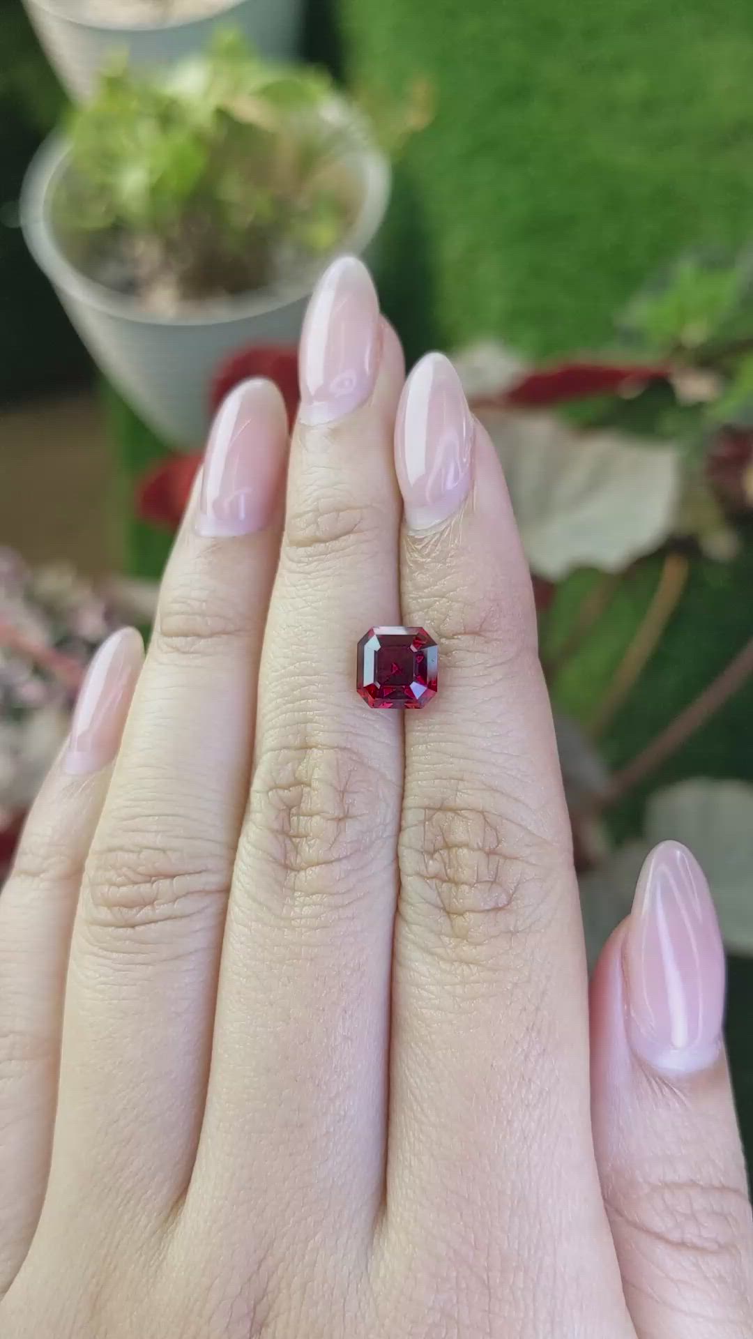 3.33 Ct. Red Garnet from Ceylon (Sri Lanka) Size Video
