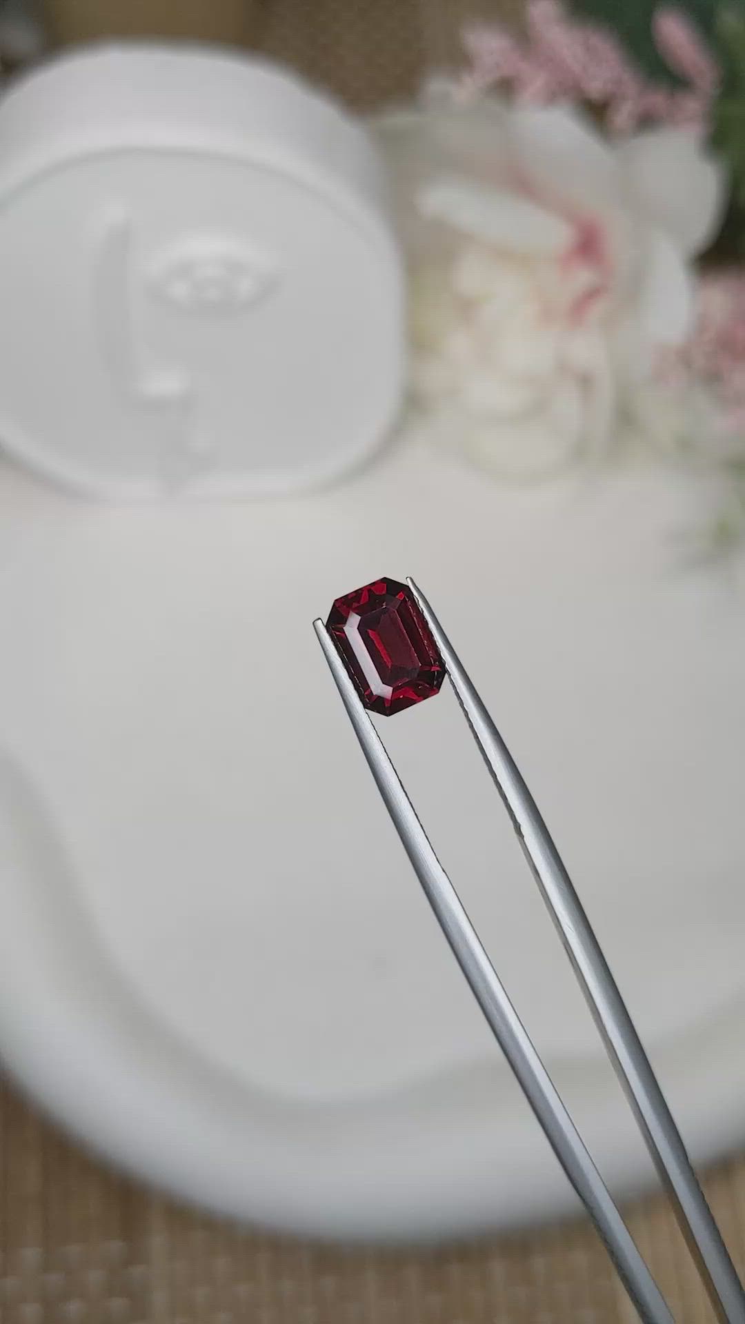 2.57 Ct. Red Garnet from Ceylon (Sri Lanka) Size Video