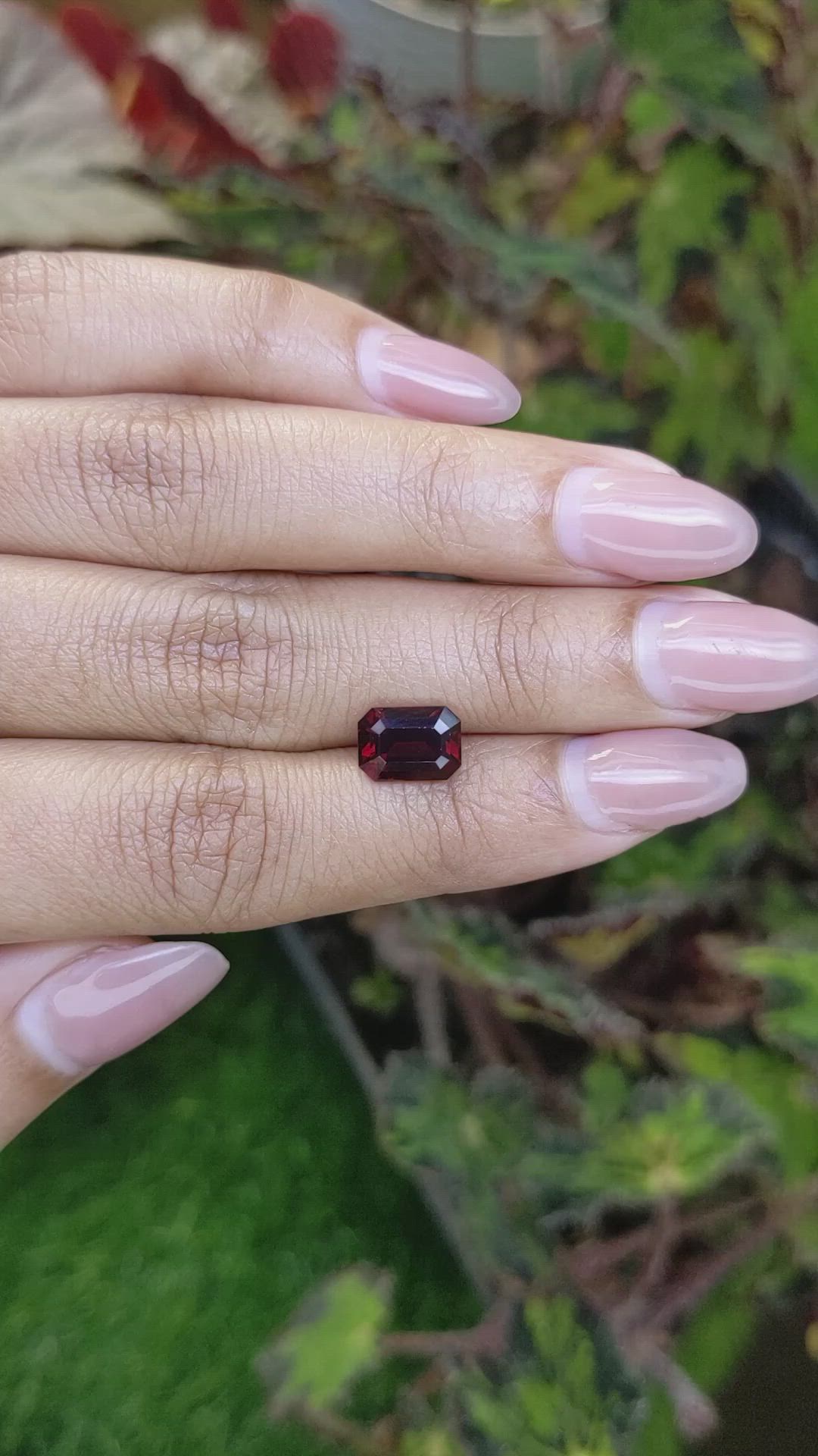 2.57 Ct. Red Garnet from Ceylon (Sri Lanka) Size Video