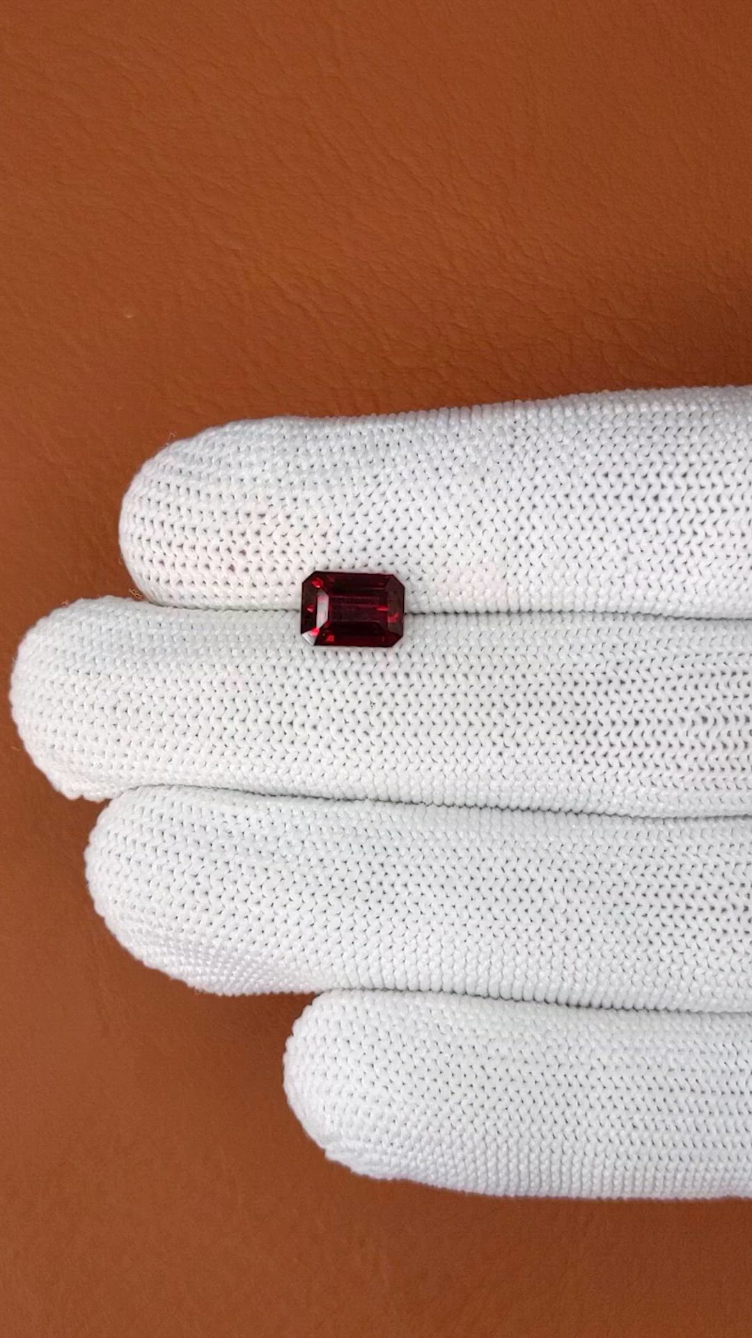 2.65 Ct. Red Garnet from Ceylon (Sri Lanka) Size Video