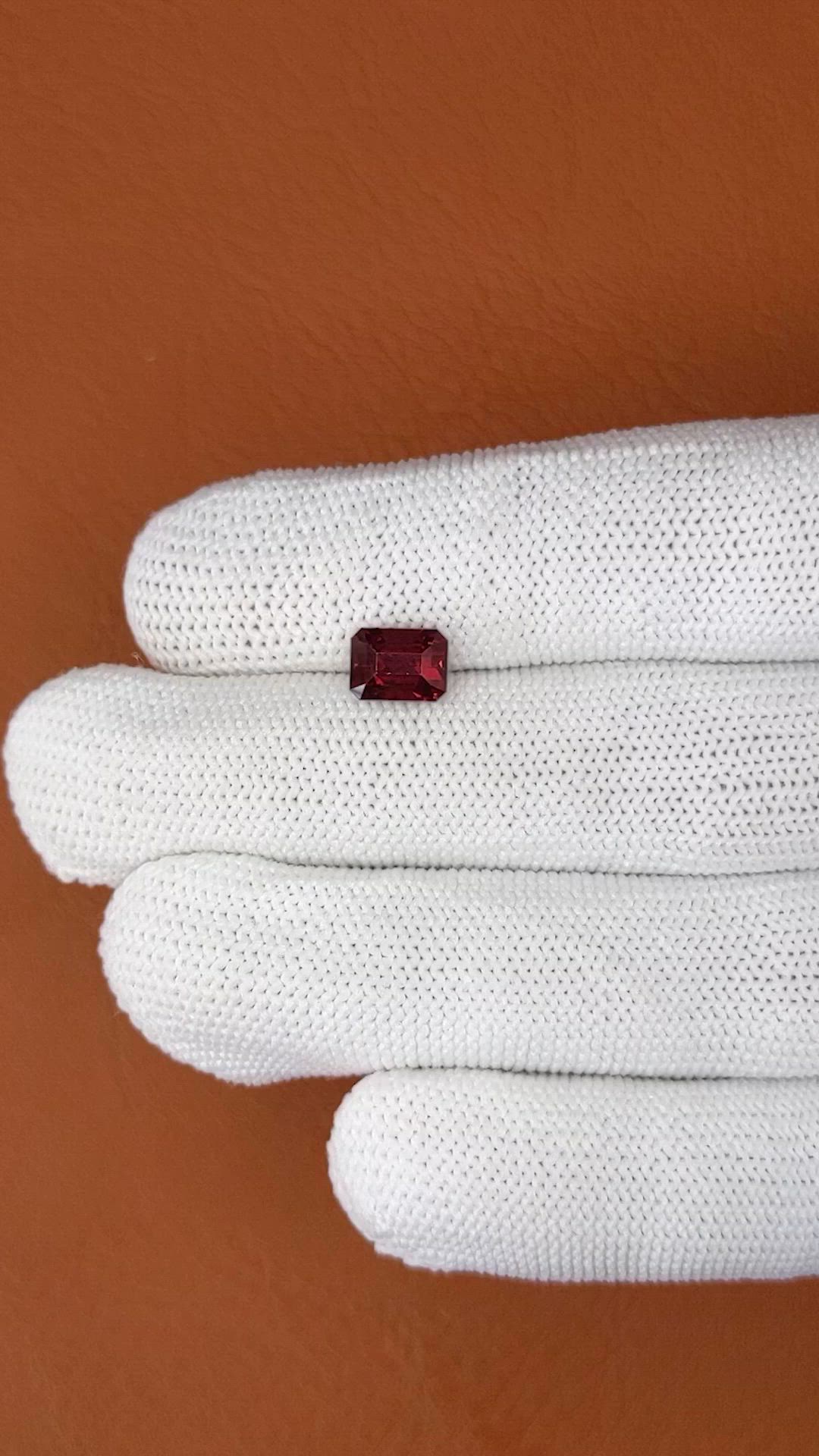 2.47 Ct. Pink Garnet from Ceylon (Sri Lanka) Size Video