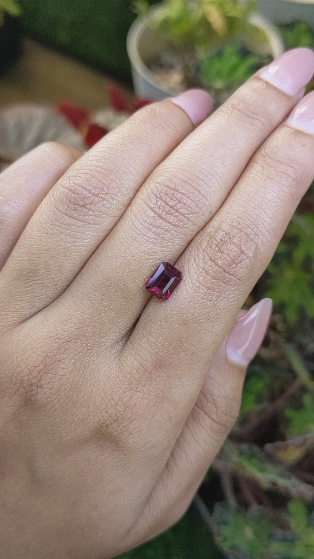 2.47 Ct. Pink Garnet from Ceylon (Sri Lanka) Size Video