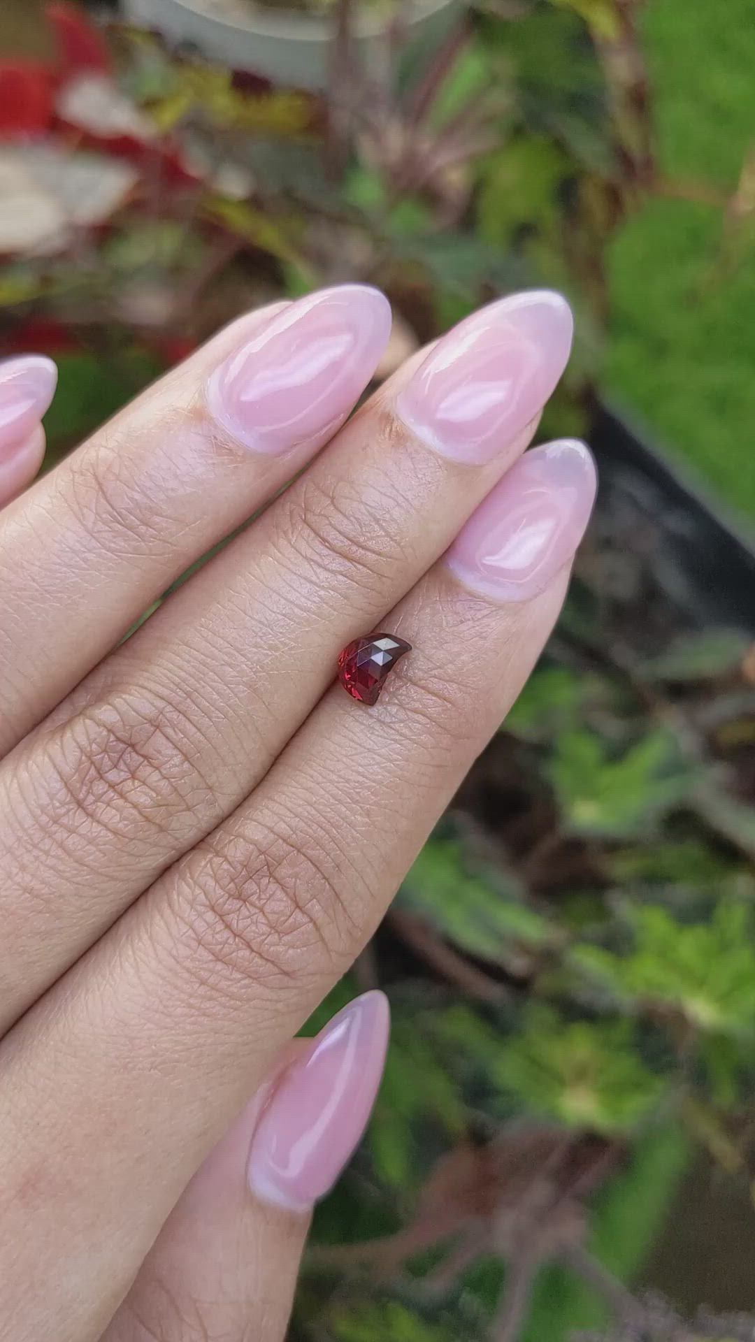0.94 Ct. Red Rhodolite Garnet from Mozambique Size Video