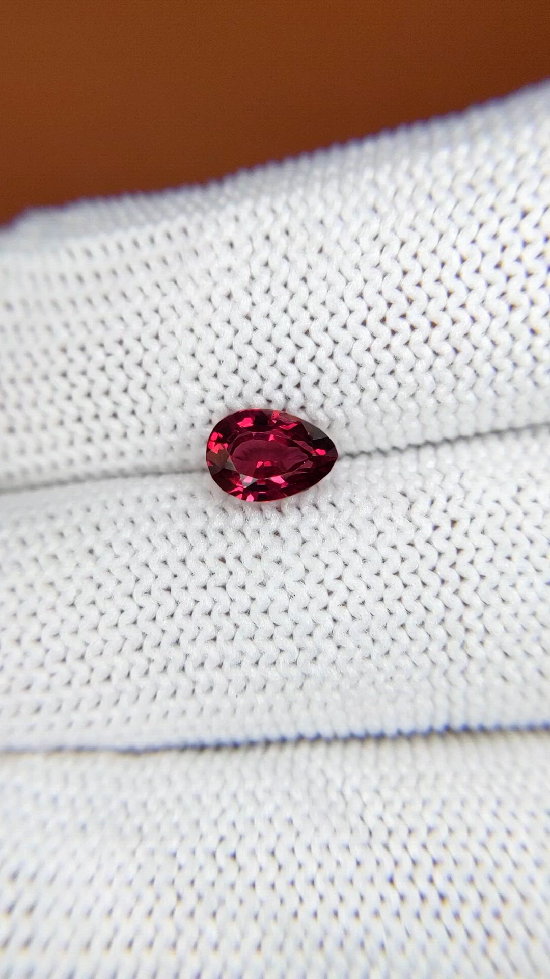 1.02 Ct. Red Rhodolite Garnet from Mozambique Size Video