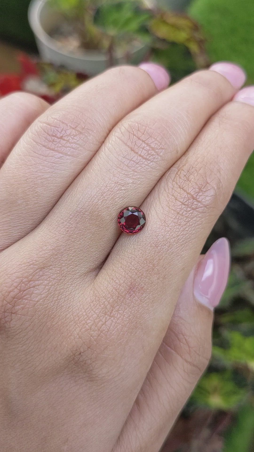1.35 Ct. Red Rhodolite Garnet from Mozambique Size Video