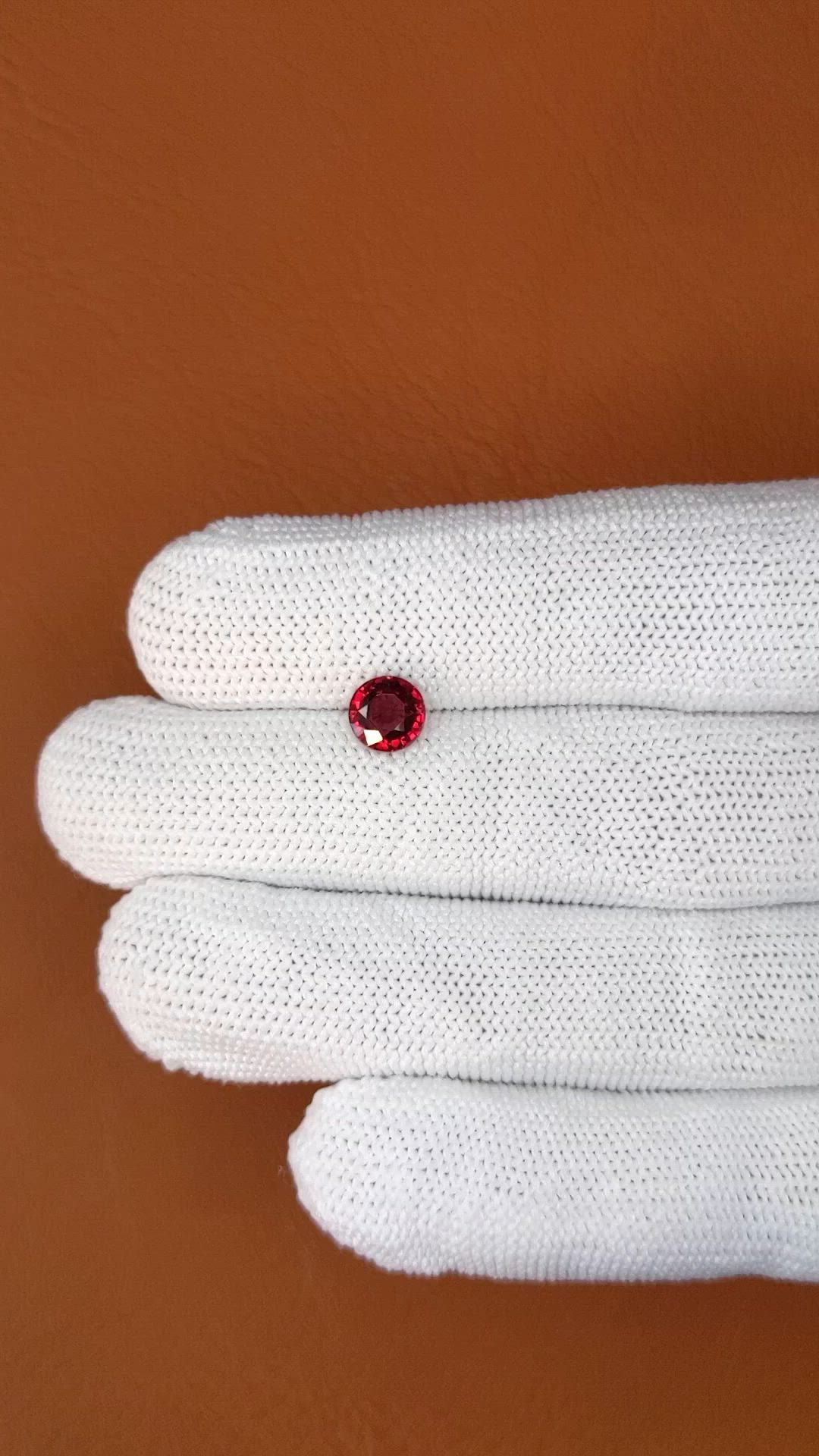 1.35 Ct. Red Rhodolite Garnet from Mozambique Size Video