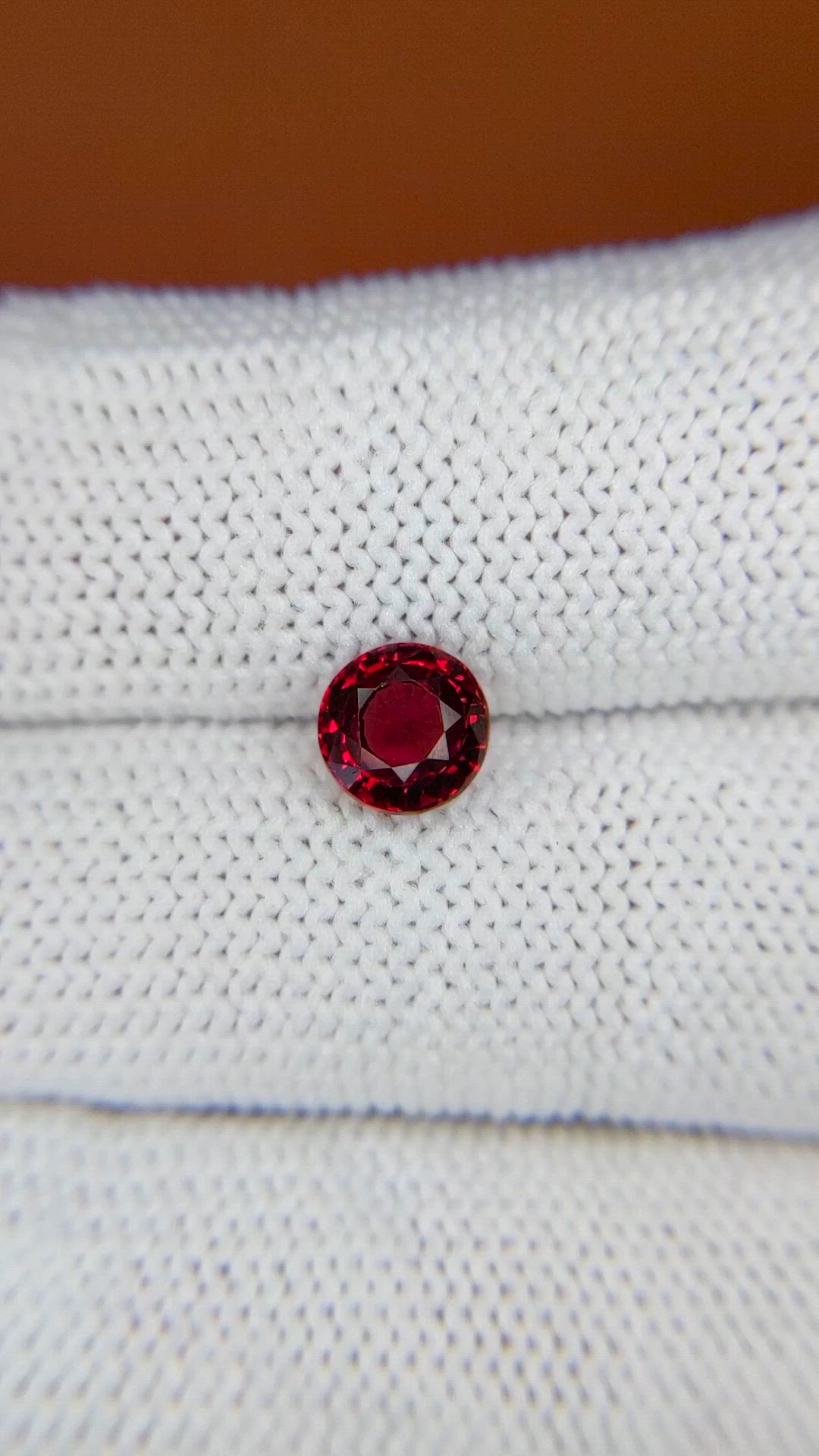 1.35 Ct. Red Rhodolite Garnet from Mozambique Size Video